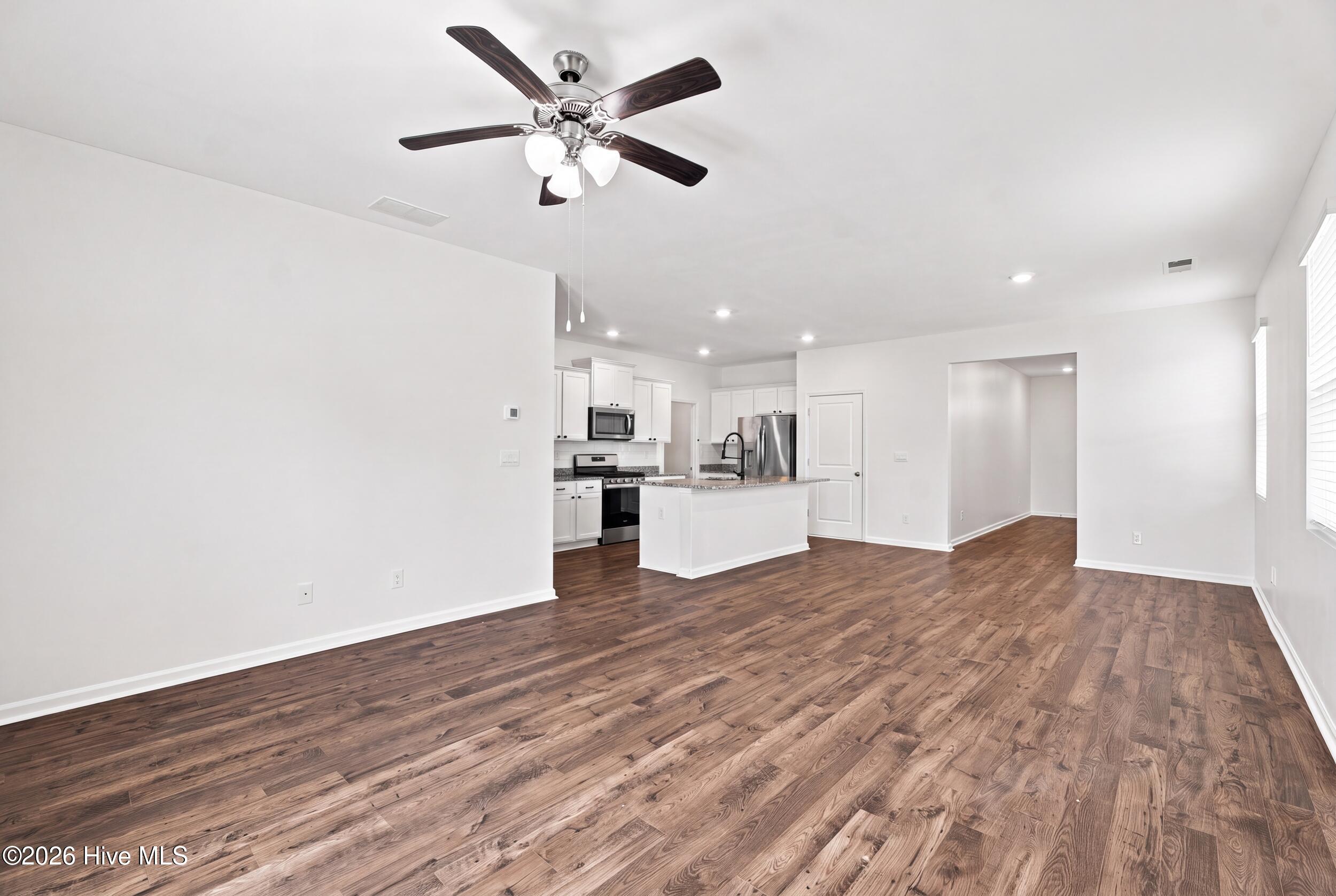 6053 Beadlow Street Property Photo 10