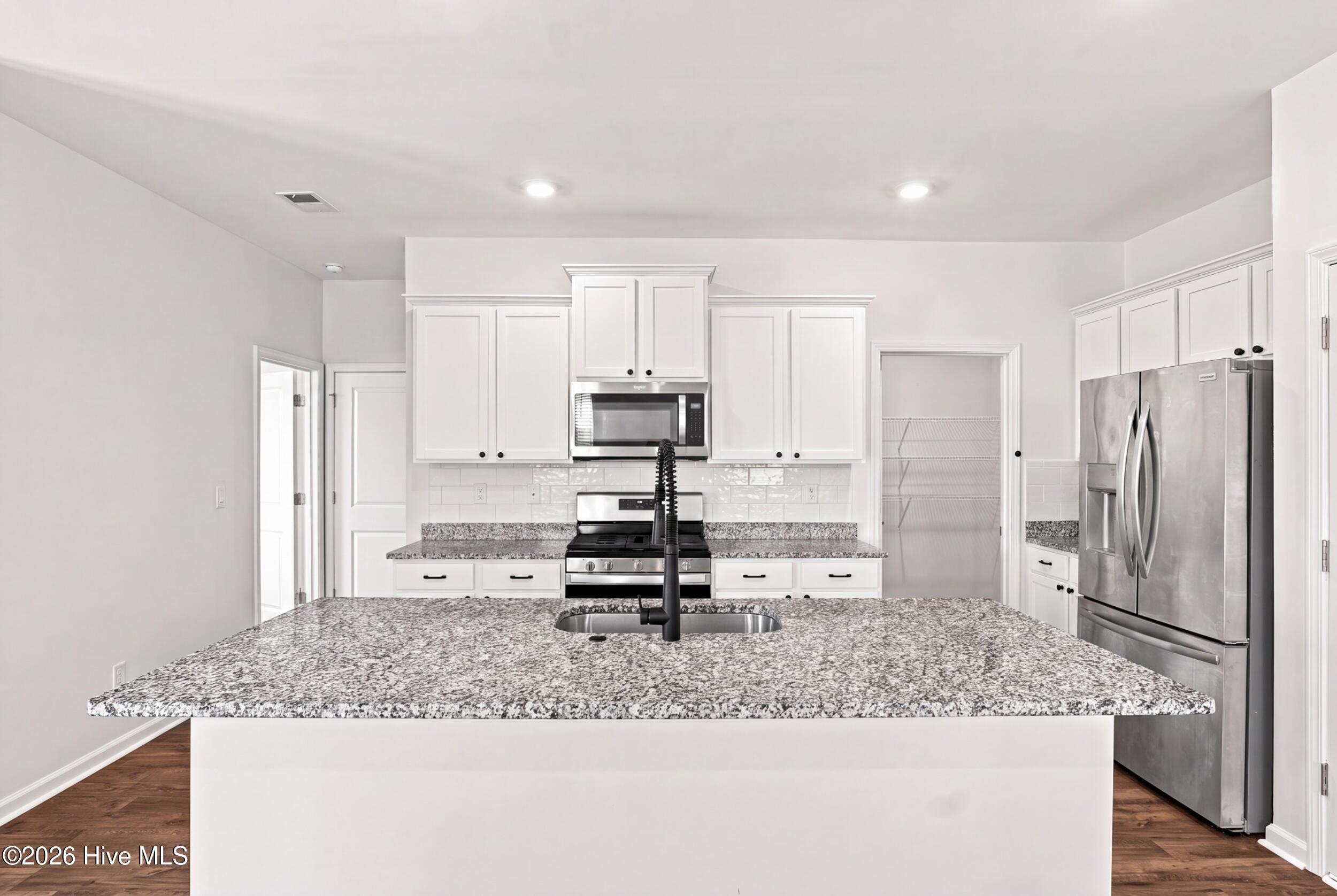 6053 Beadlow Street Property Photo 11