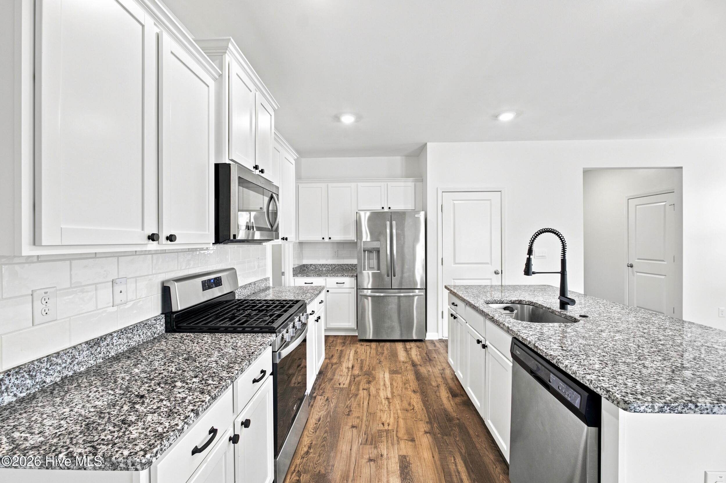 6053 Beadlow Street Property Photo 13