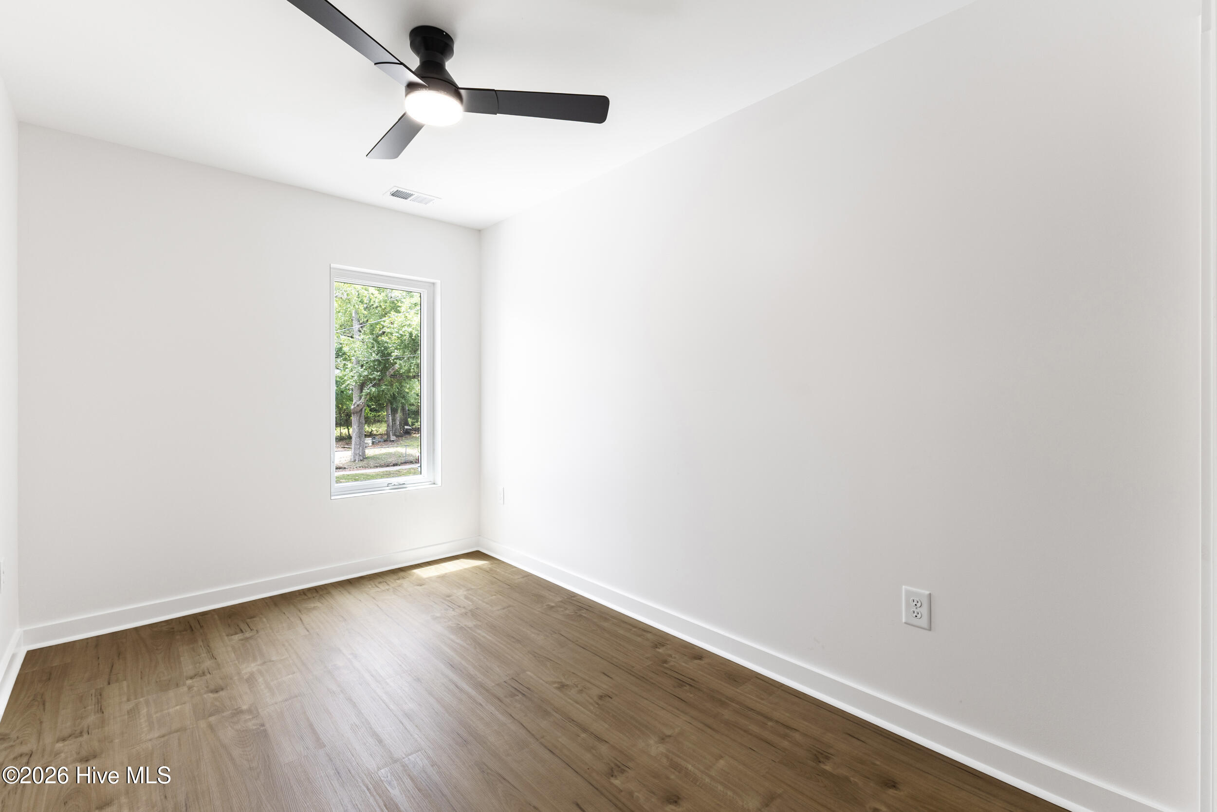 607 Marstellar Street Property Photo 15