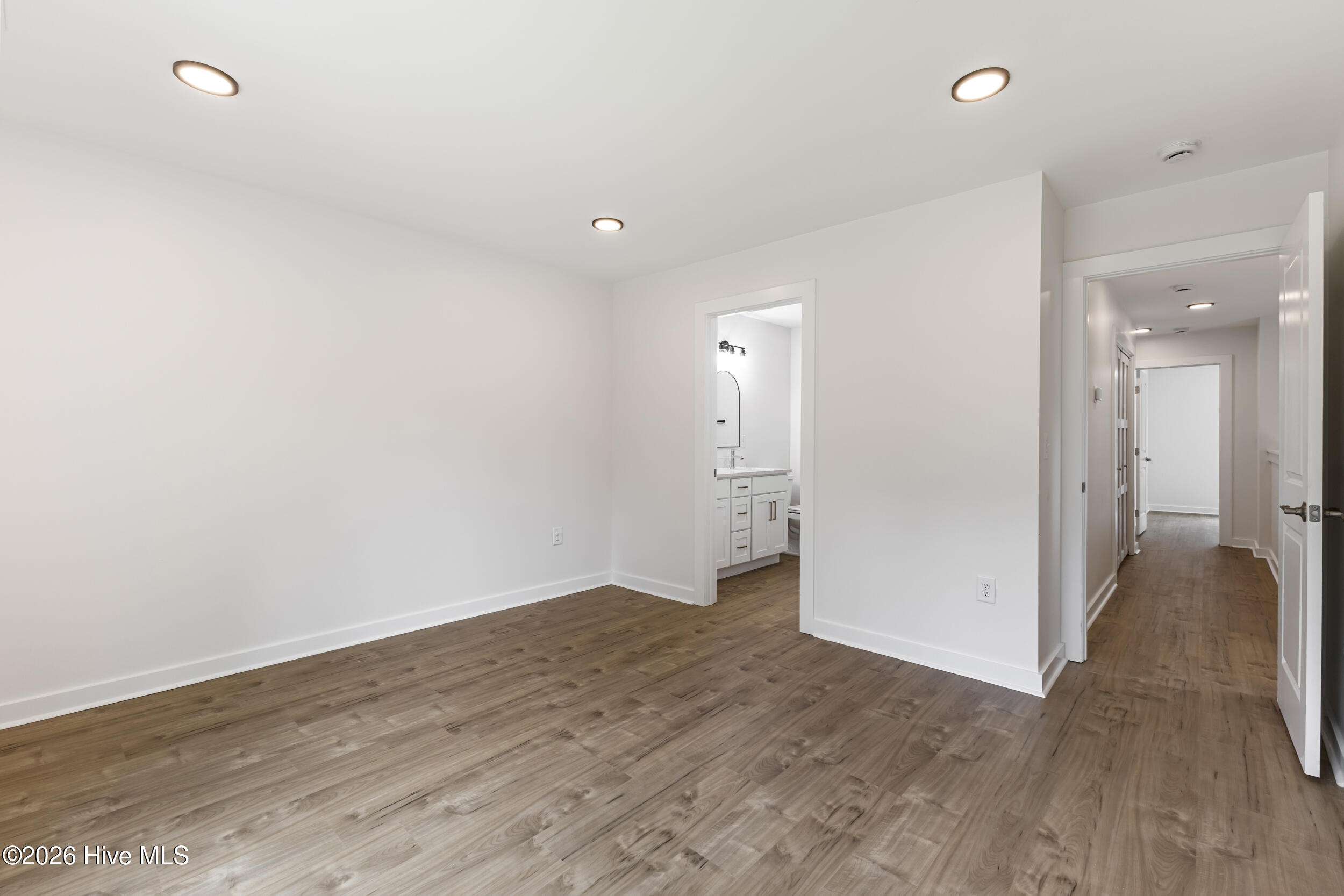 607 Marstellar Street Property Photo 27