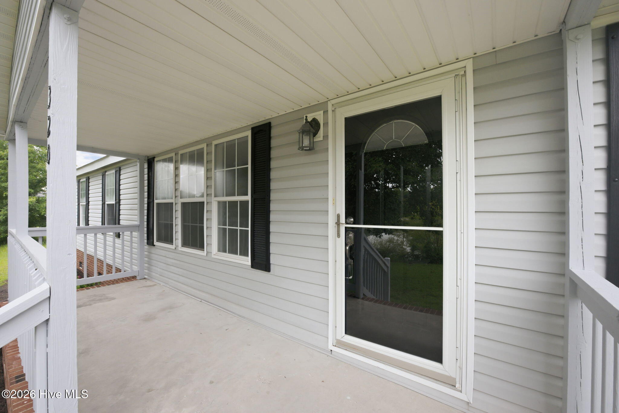 320 Macdonald Boulevard Property Photo 4