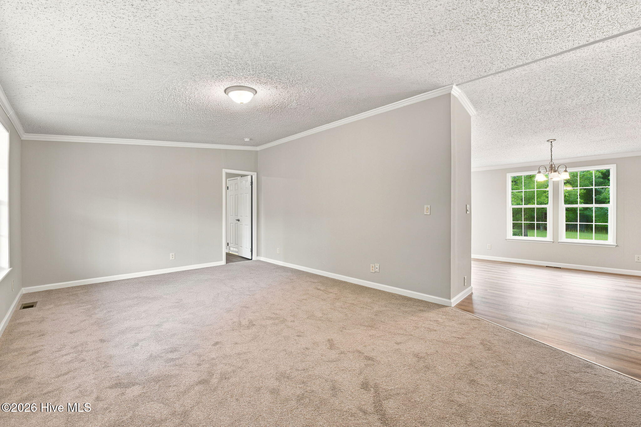320 Macdonald Boulevard Property Photo 7