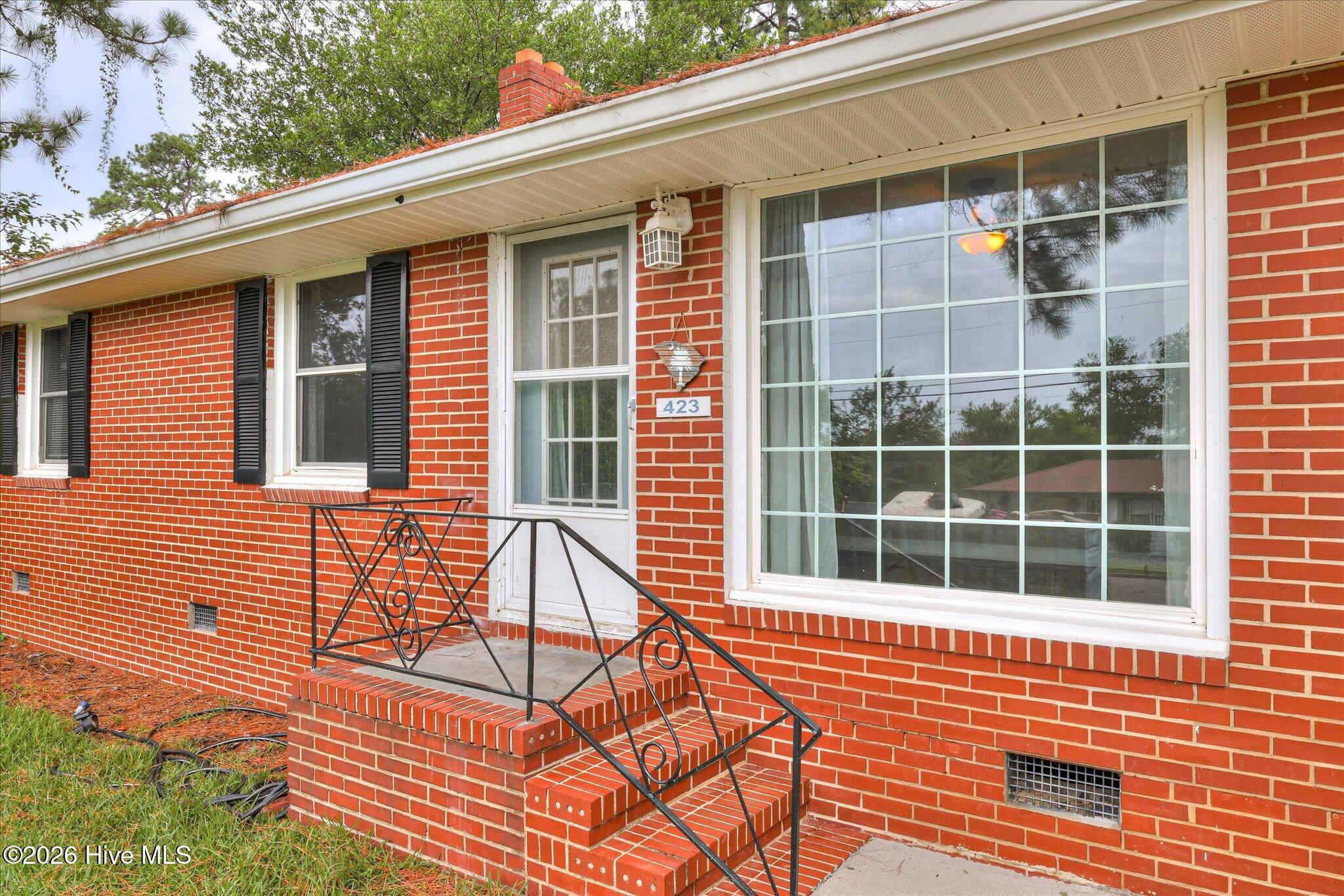 423 Audubon Circle Property Photo 4