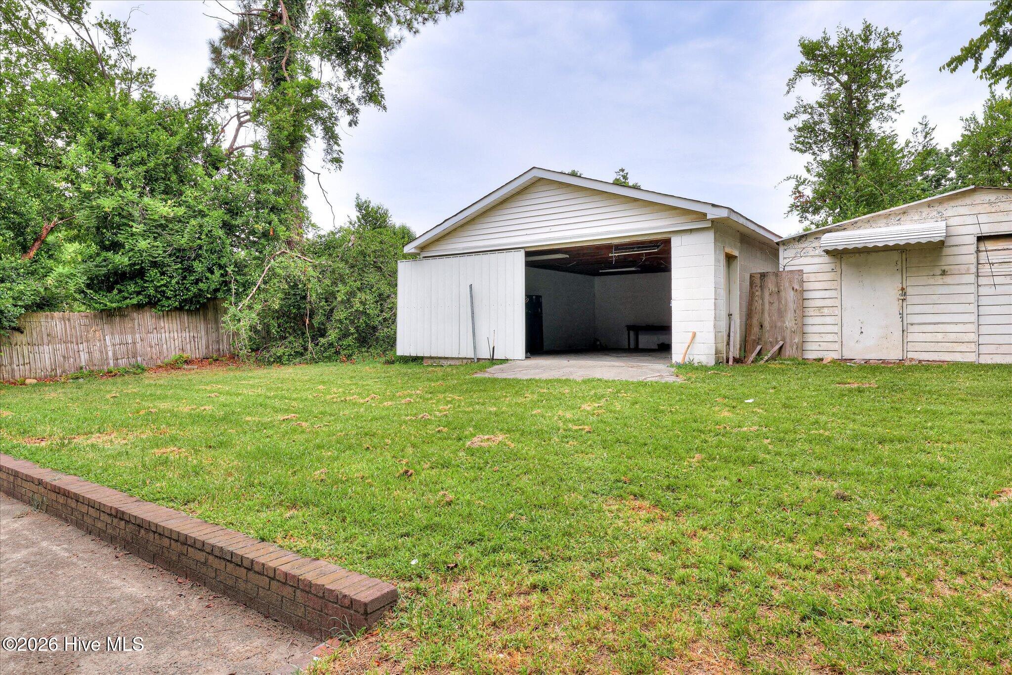 423 Audubon Circle Property Photo 36