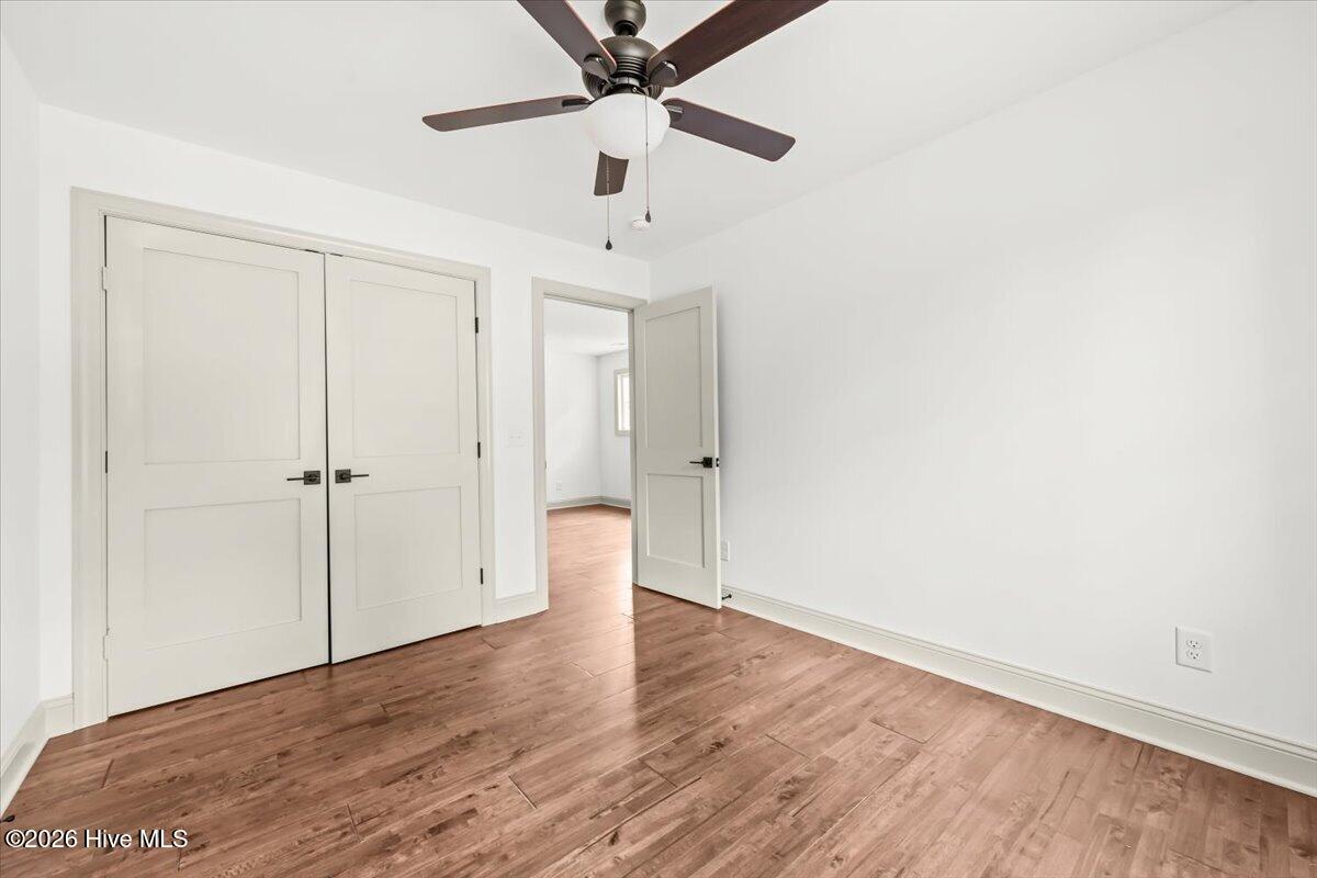 1395 N May Street Property Photo 33