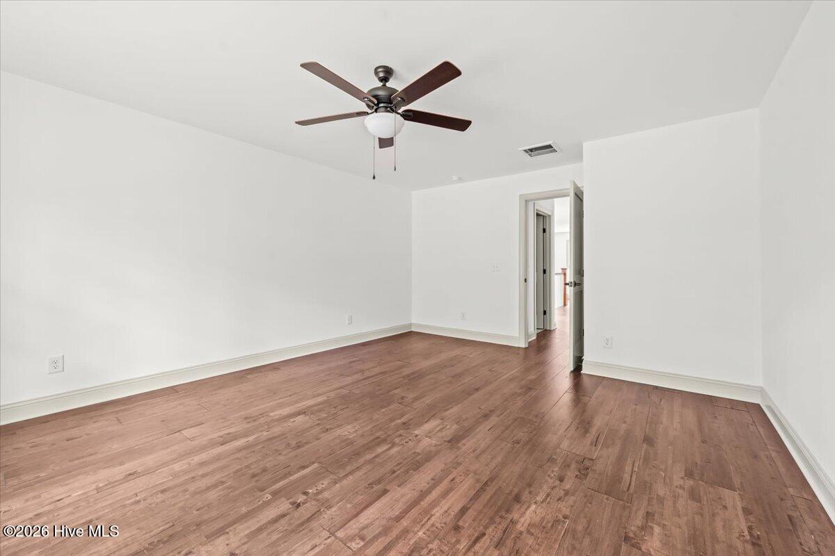 1395 N May Street Property Photo 42