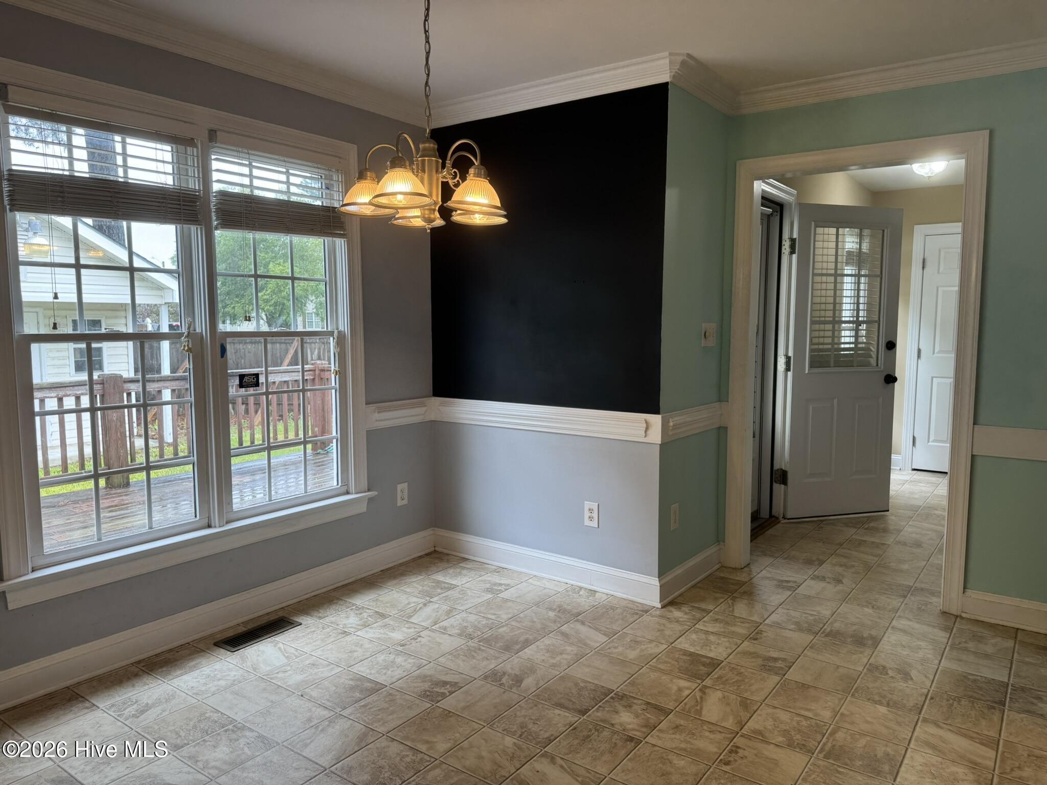 3609 Fulton Place Nw Property Photo 9