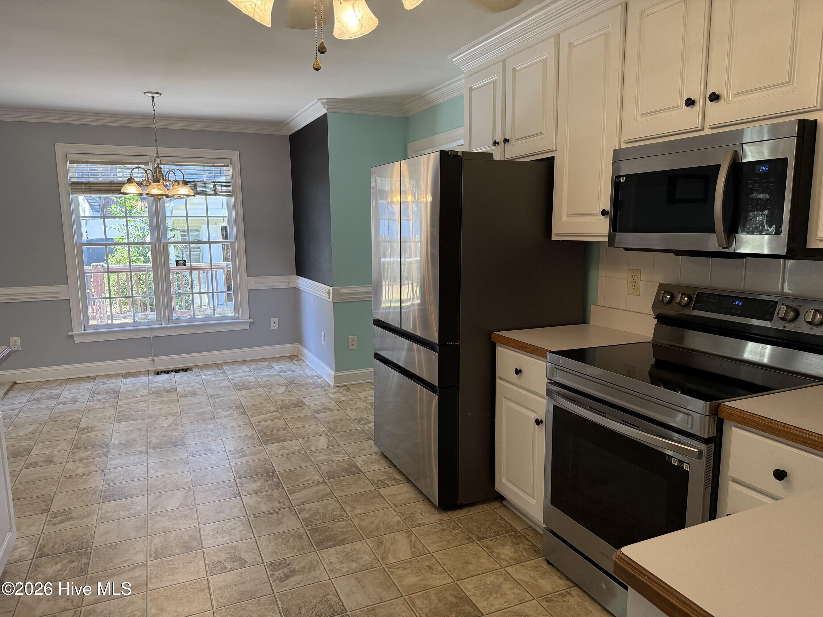 3609 Fulton Place Nw Property Photo 11