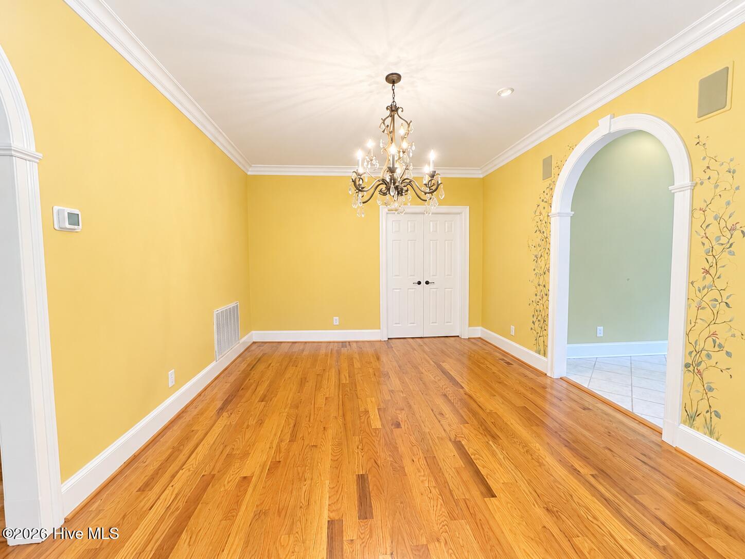 622 Lake Shore Drive Property Photo 11