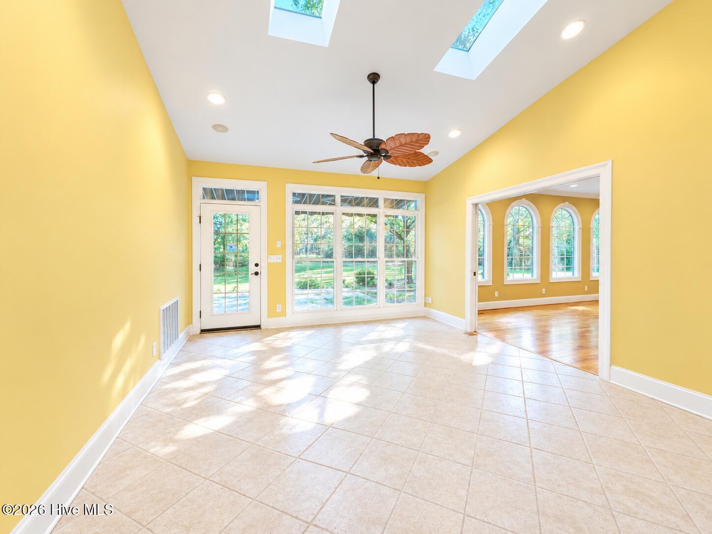 622 Lake Shore Drive Property Photo 30