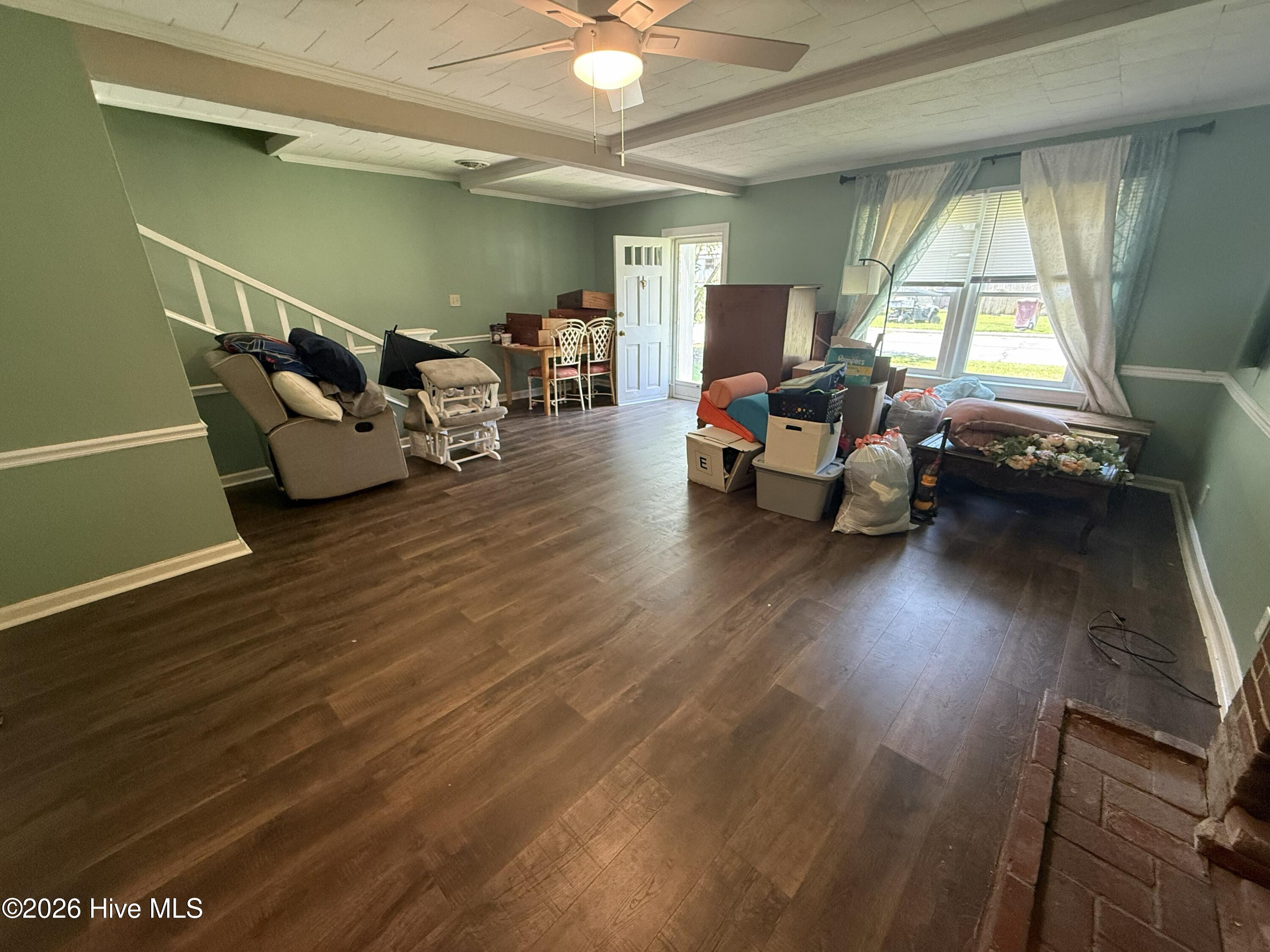 210 E Middle Street Property Photo 6