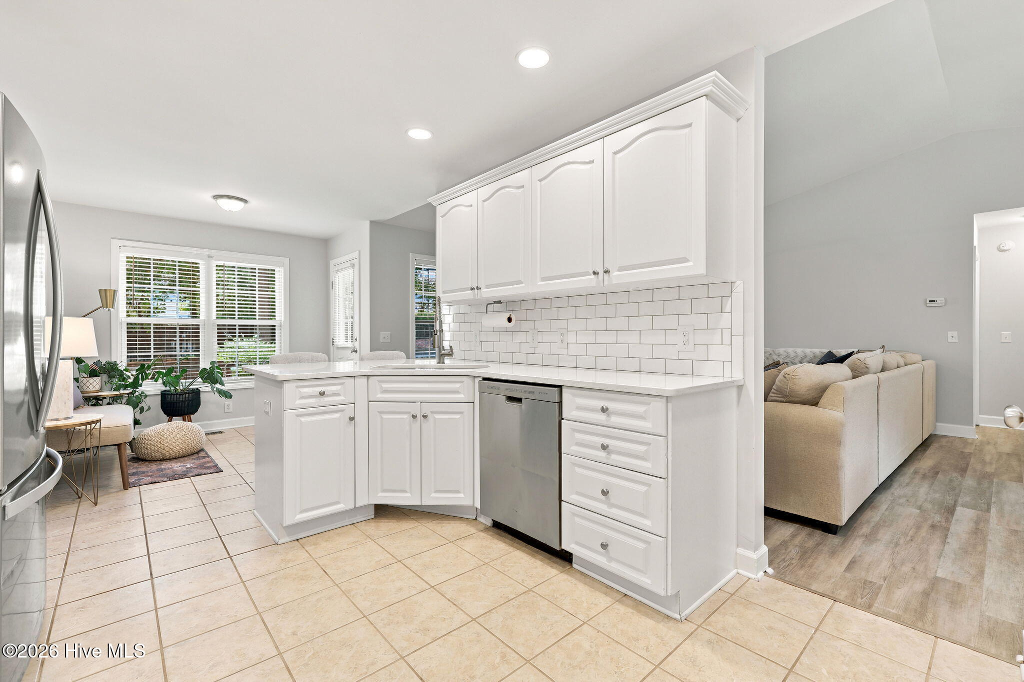 2405 Longleaf Drive W Property Photo 19