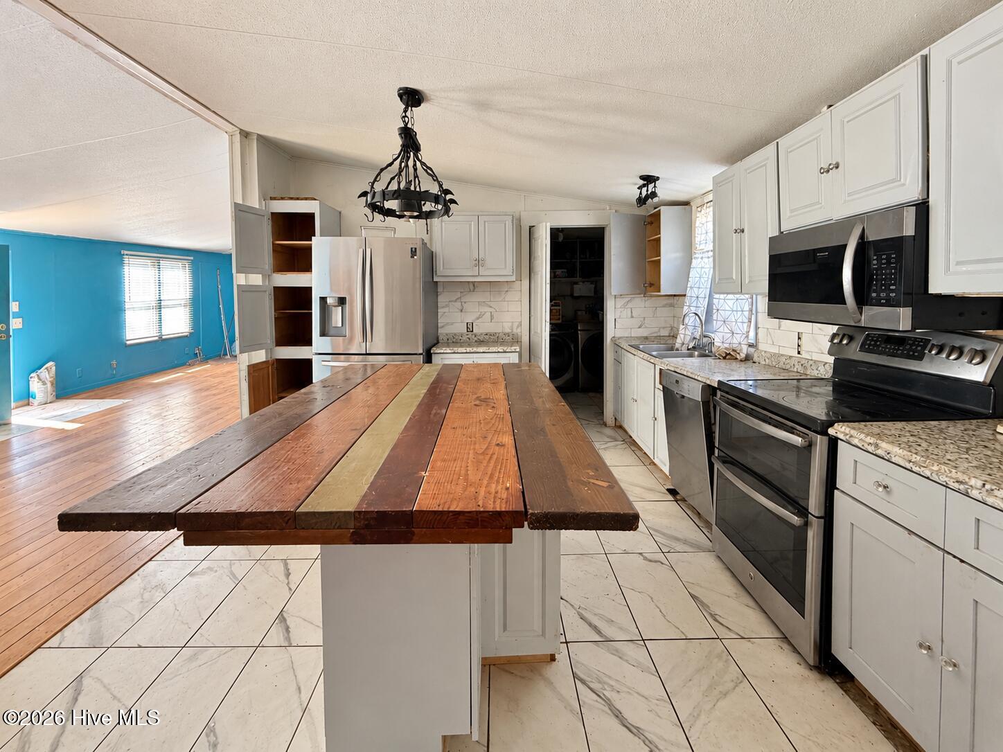 303 Evans Bass Road # B Property Photo 2