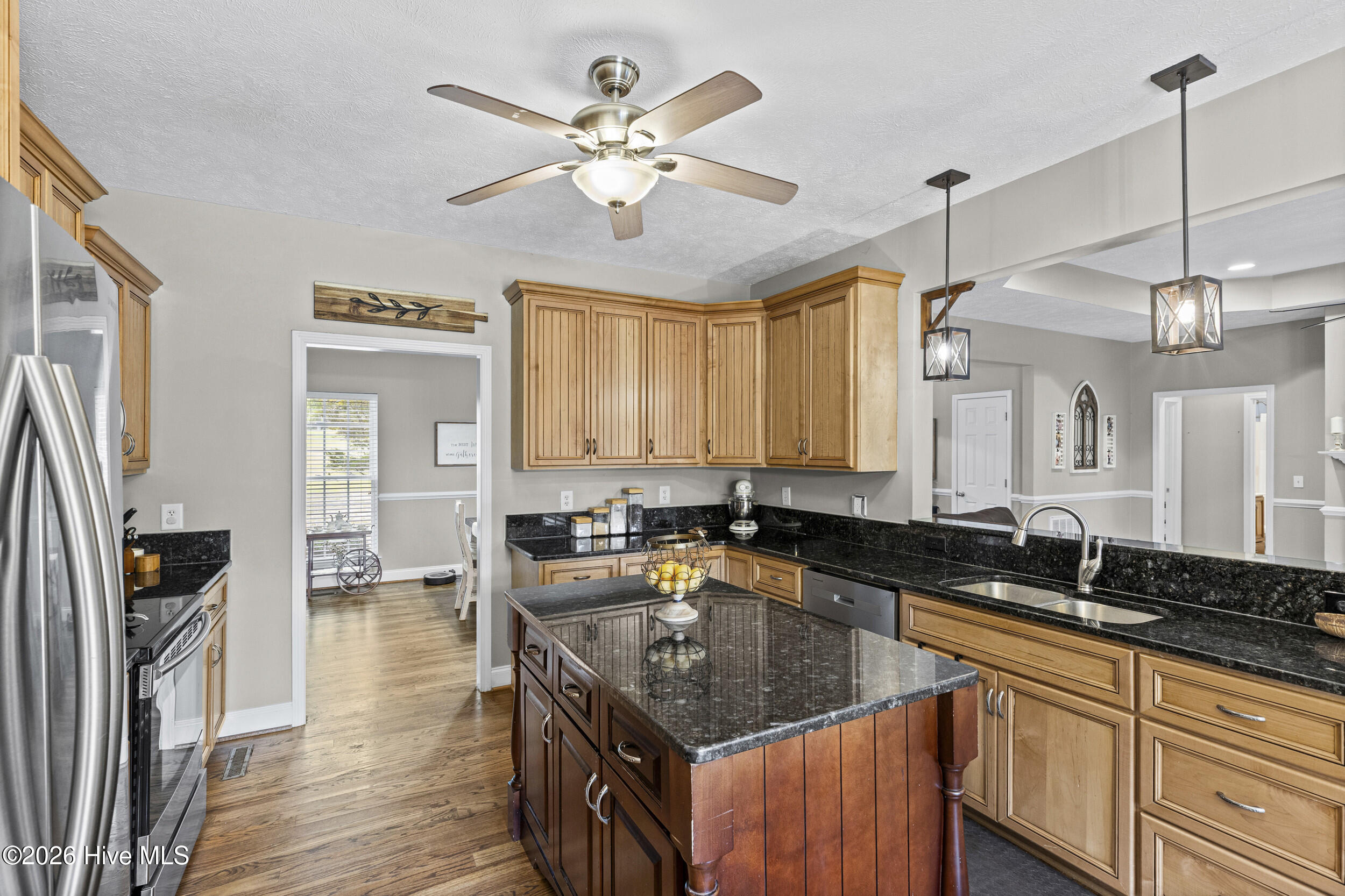 7169 Goldview Drive Property Photo 14