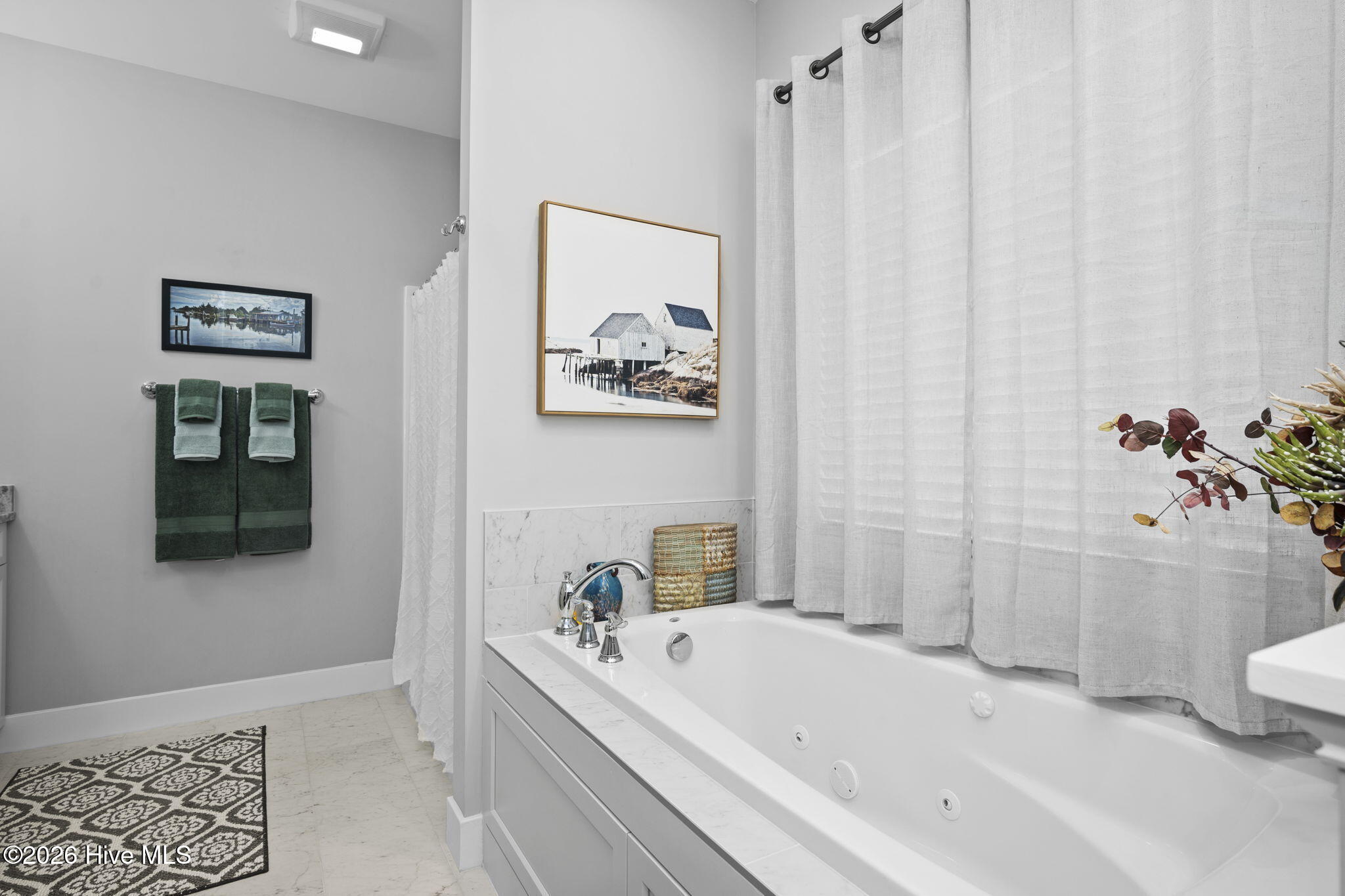 161 N Mitchell Way Property Photo 44