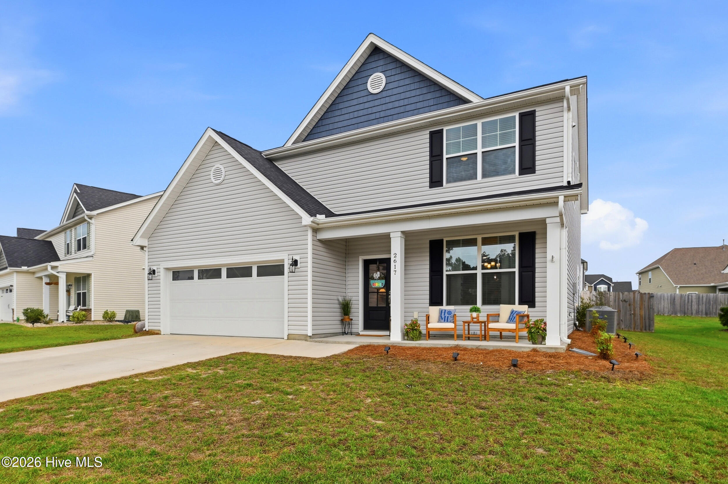2617 Longleaf Pine Circle Property Photo 2