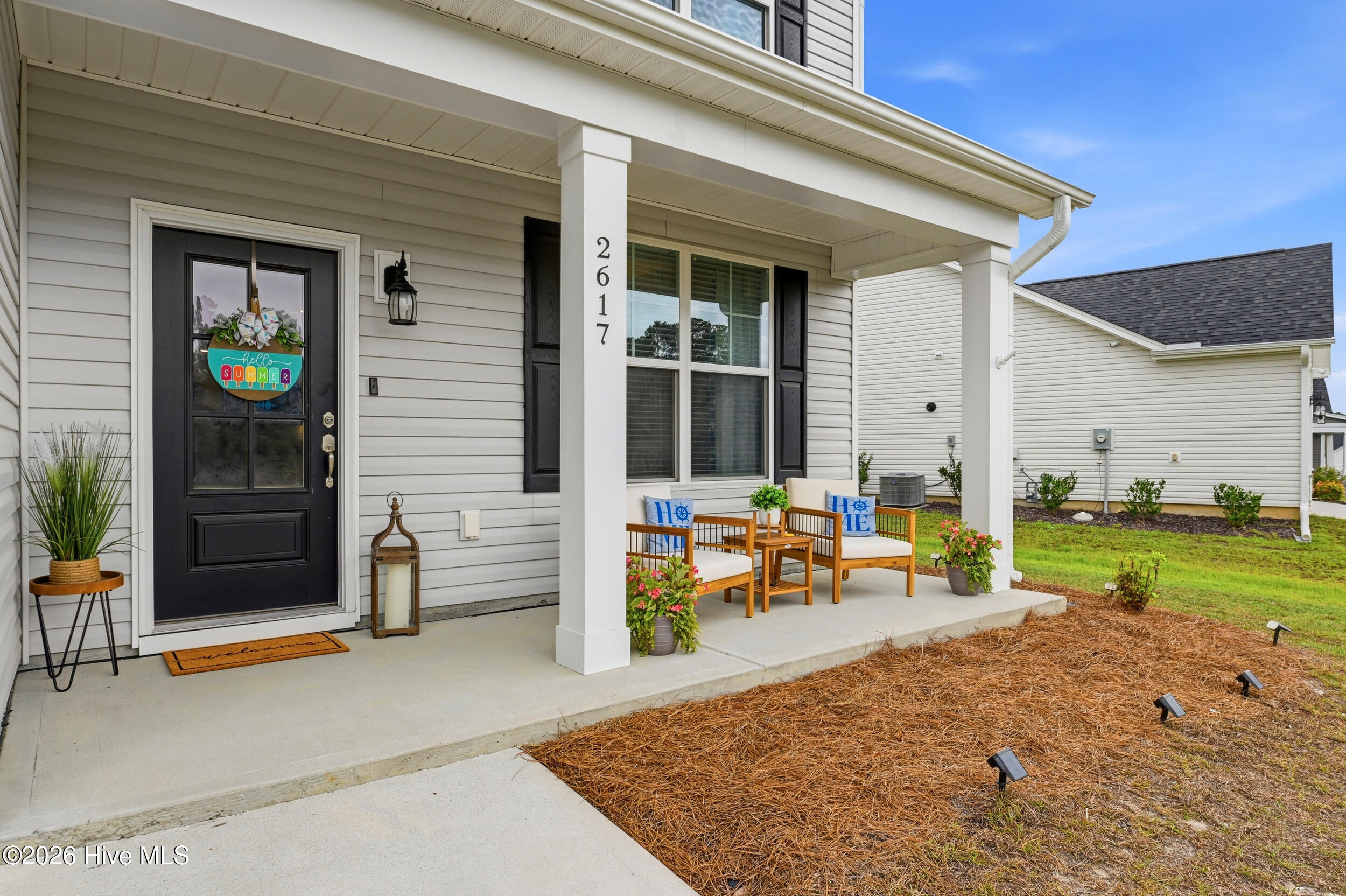 2617 Longleaf Pine Circle Property Photo 3