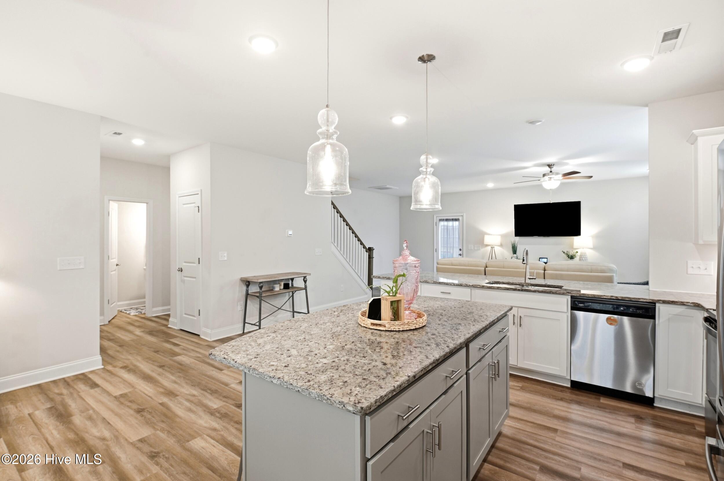 2617 Longleaf Pine Circle Property Photo 8