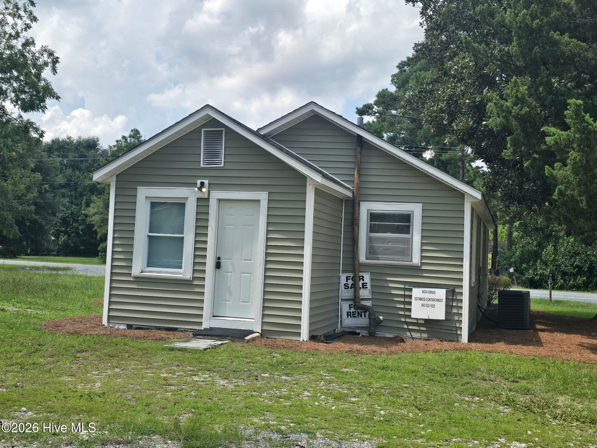 4844 Castle Hayne Road Property Photo 13