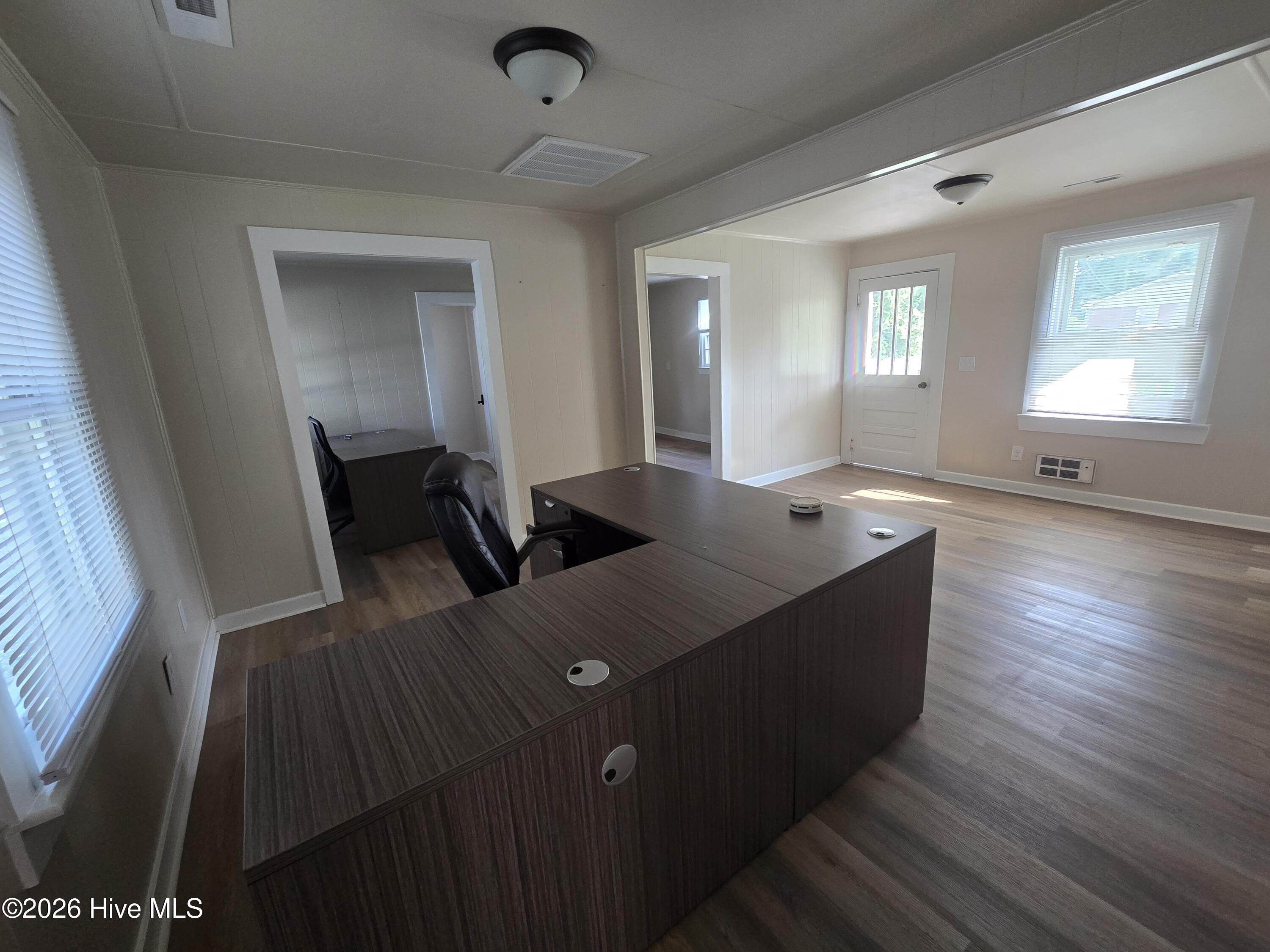 4844 Castle Hayne Road Property Photo 15