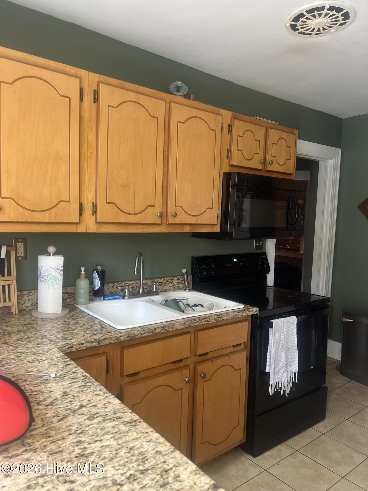 307 Hickory Street Property Photo 10