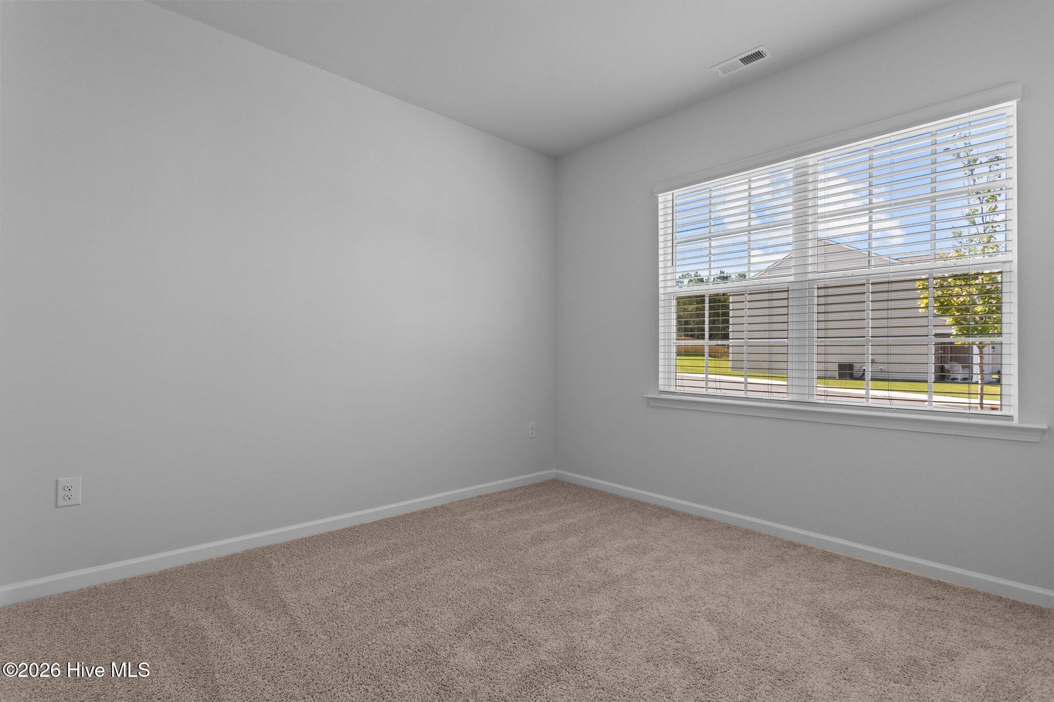 284 Robert Place Property Photo 6