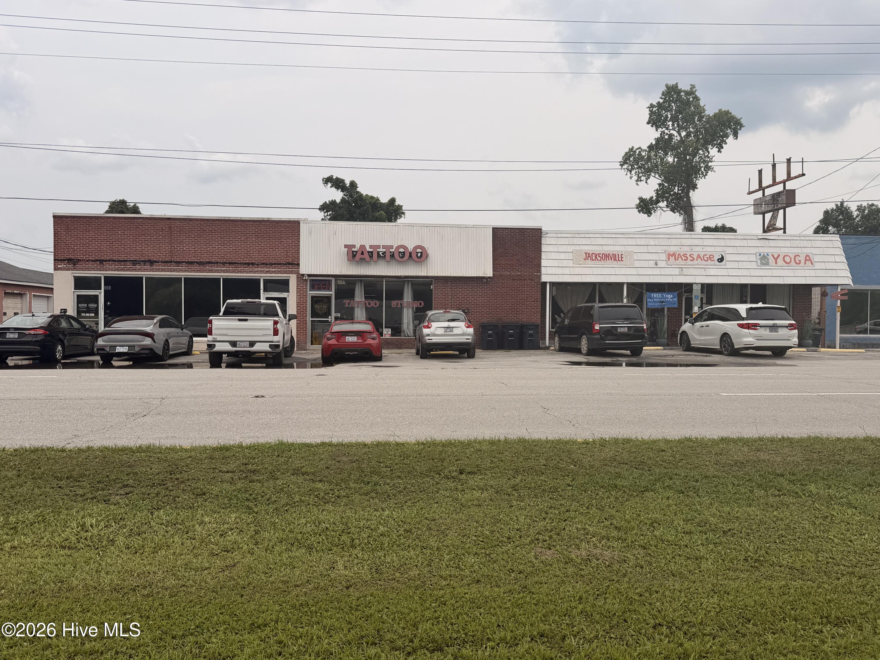 919 Lejeune Boulevard Property Photo 1