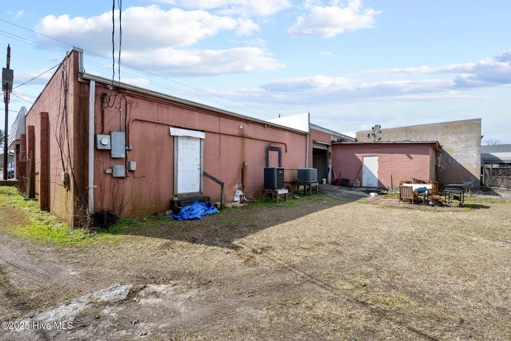 919 Lejeune Boulevard Property Photo 9