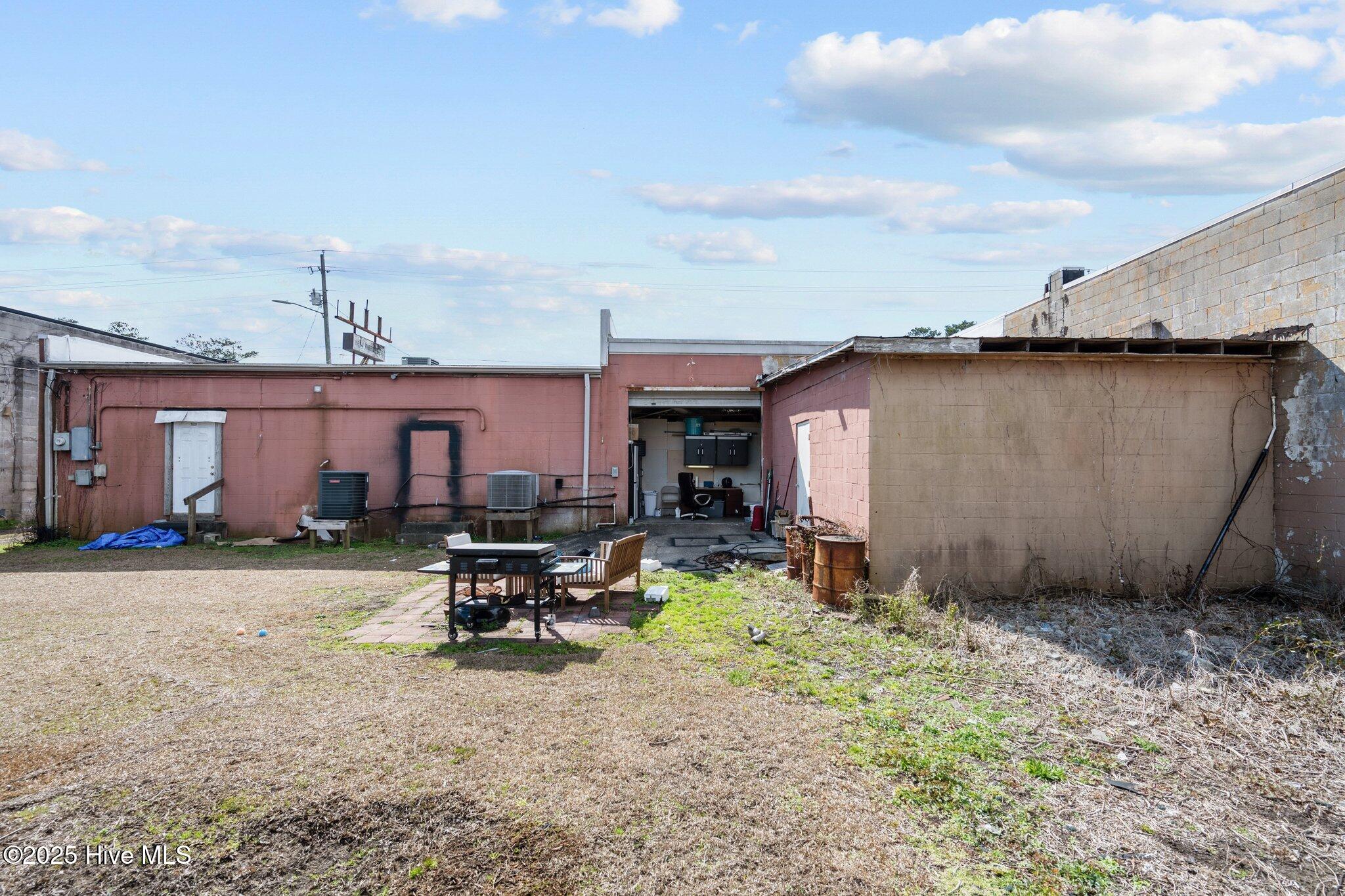 919 Lejeune Boulevard Property Photo 10