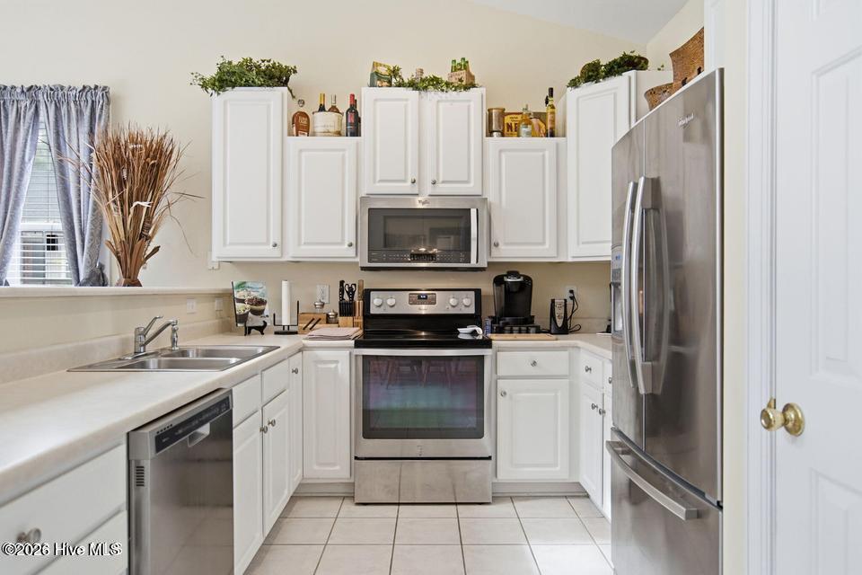 5006 Carleton Drive Unit 113 Property Photo 12