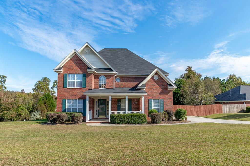 600 Surrey Lane Property Photo 1