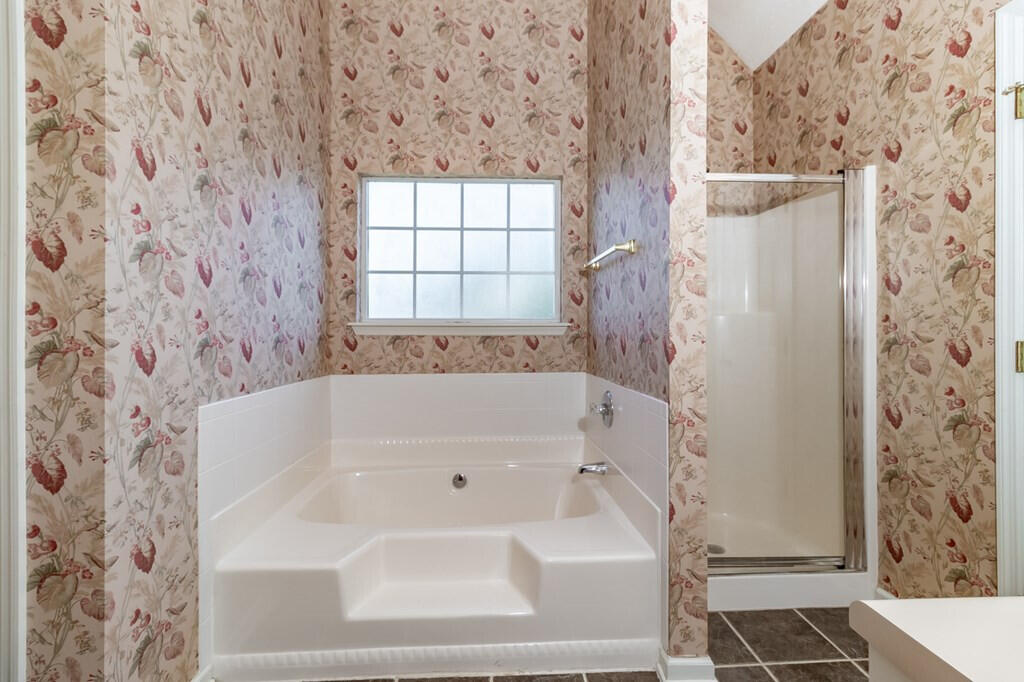 600 Surrey Lane Property Photo 6