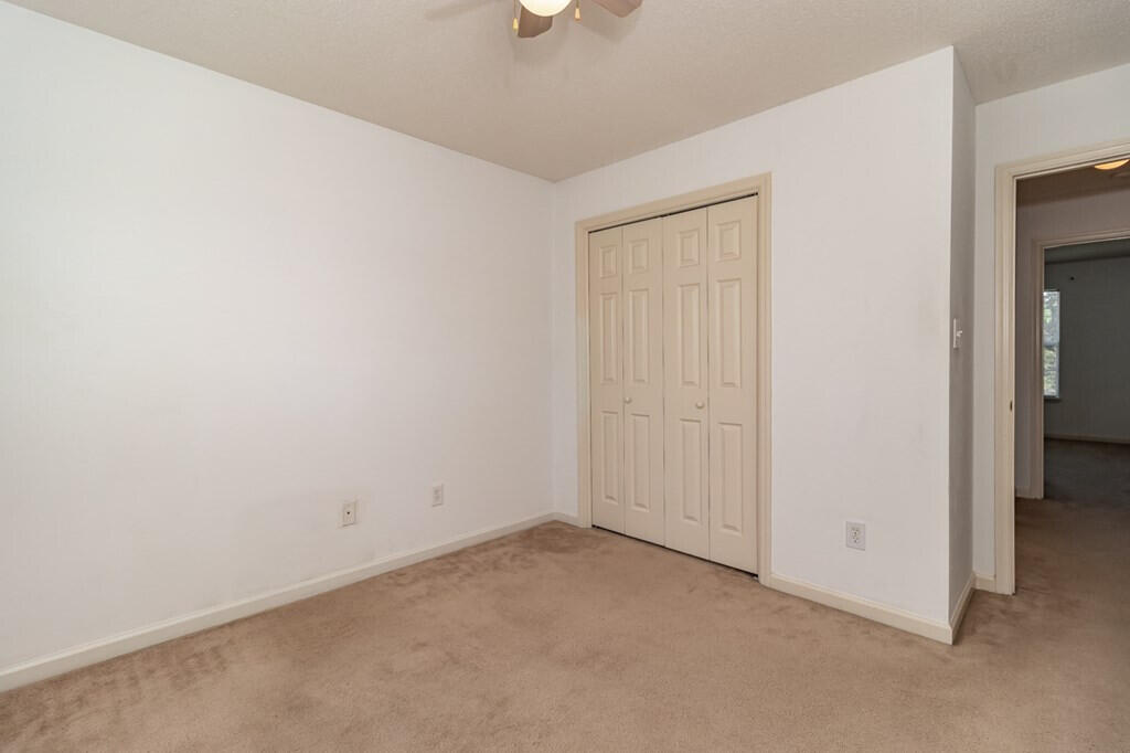 600 Surrey Lane Property Photo 9