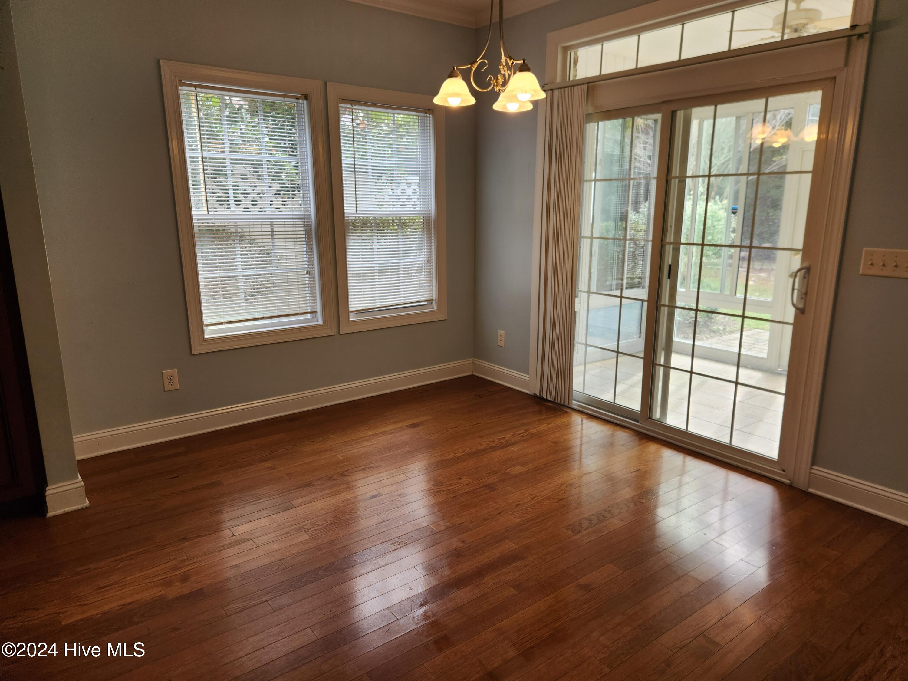 601 Creekway Circle Se Property Photo 5