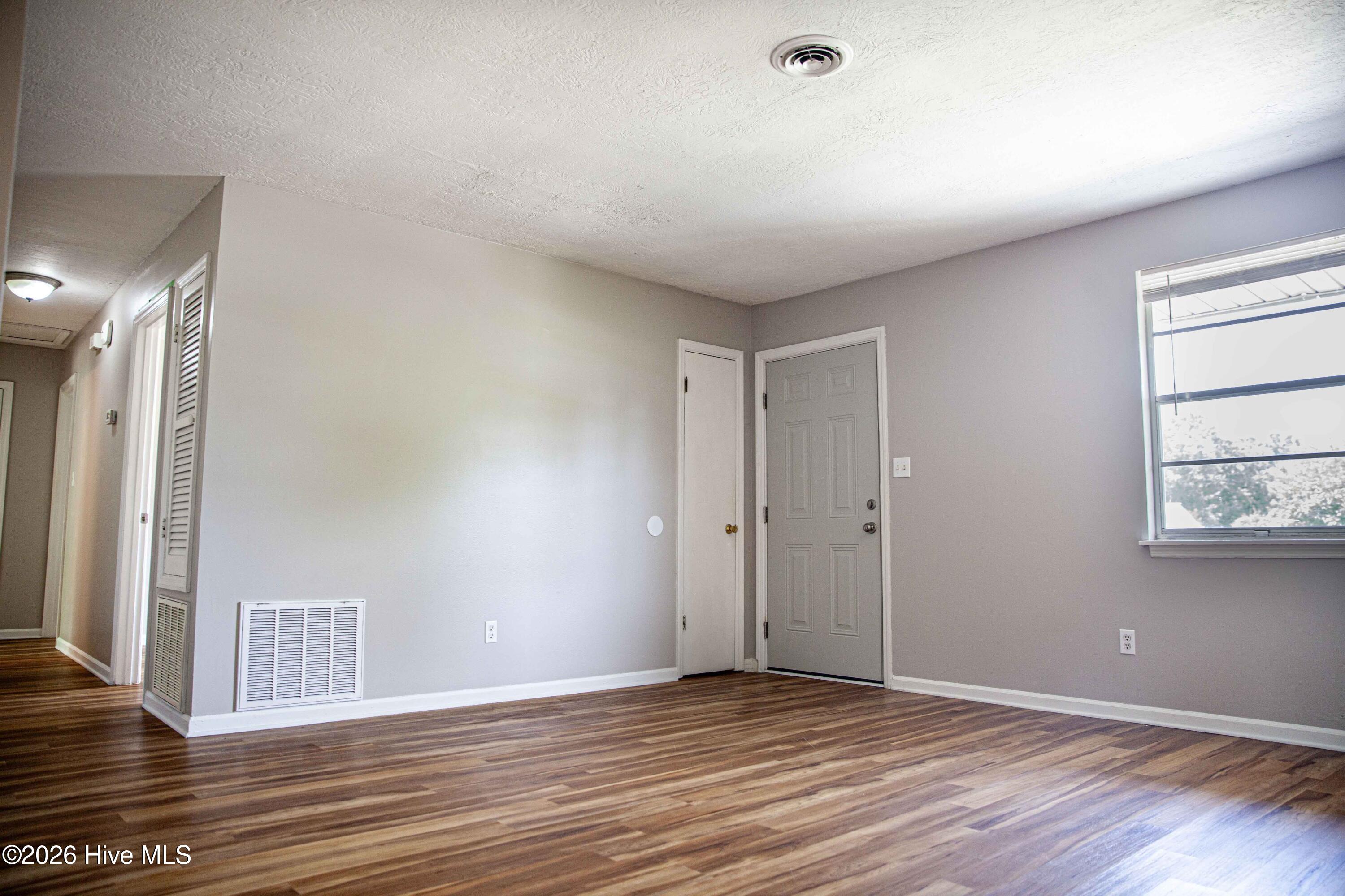 4516 Shawnee Drive Property Photo 5