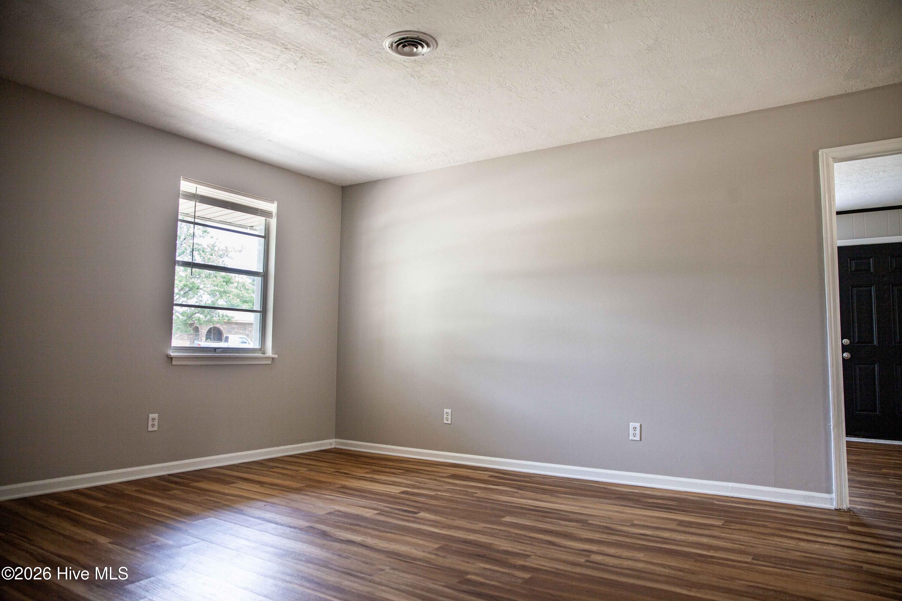 4516 Shawnee Drive Property Photo 6