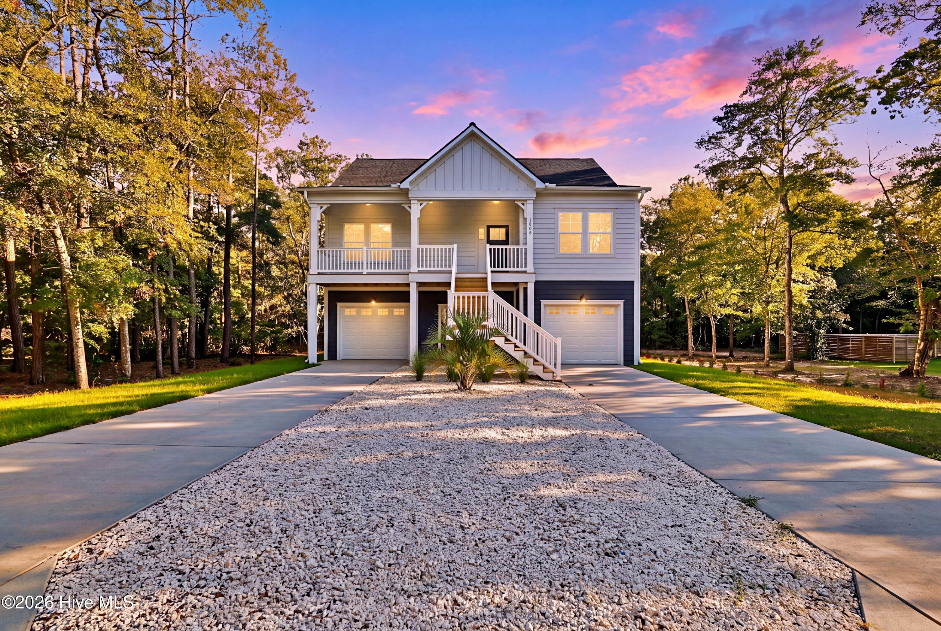 1099 Ferry Landing Drive SW Property Photo 1