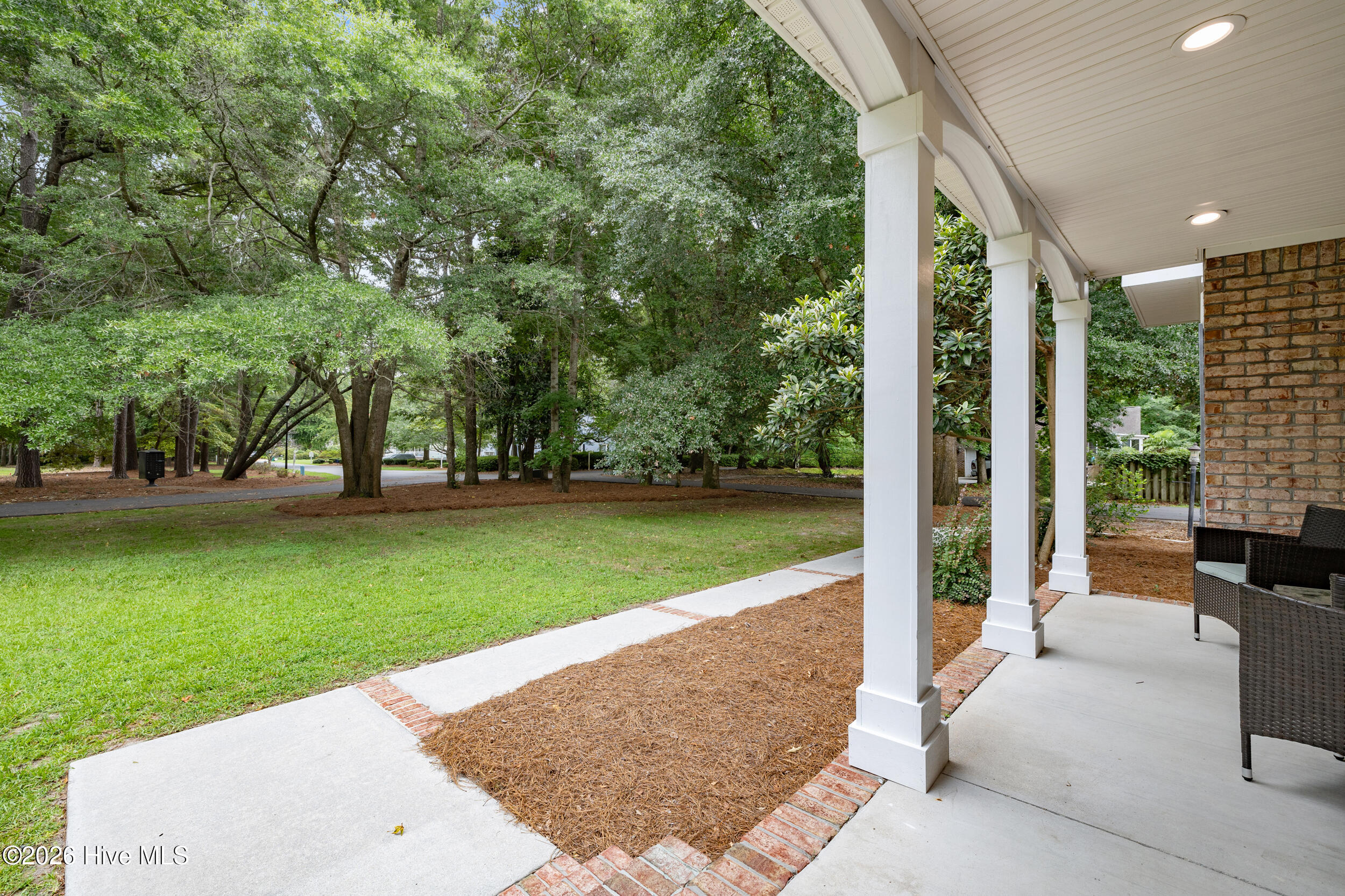 105 Francis Marion Drive Property Photo 5