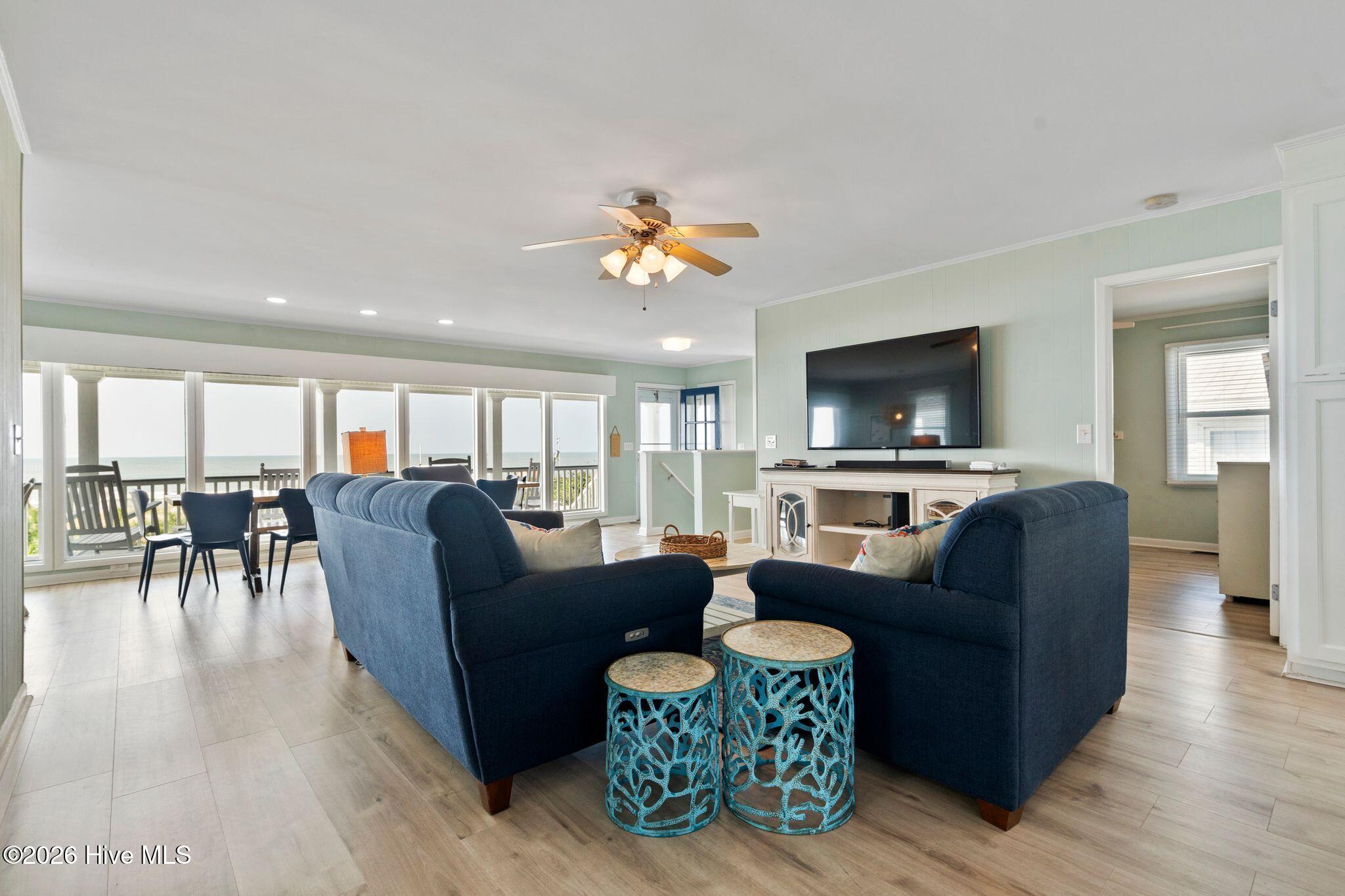 145 Ocean Boulevard W Property Photo 23