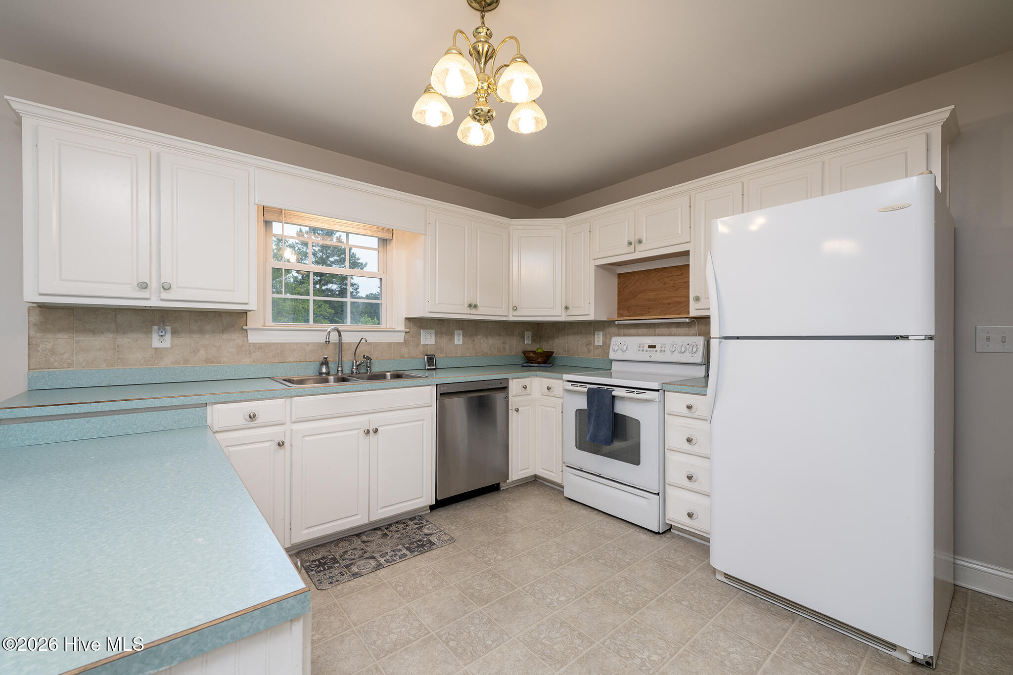 122 Laura Drive Property Photo 13