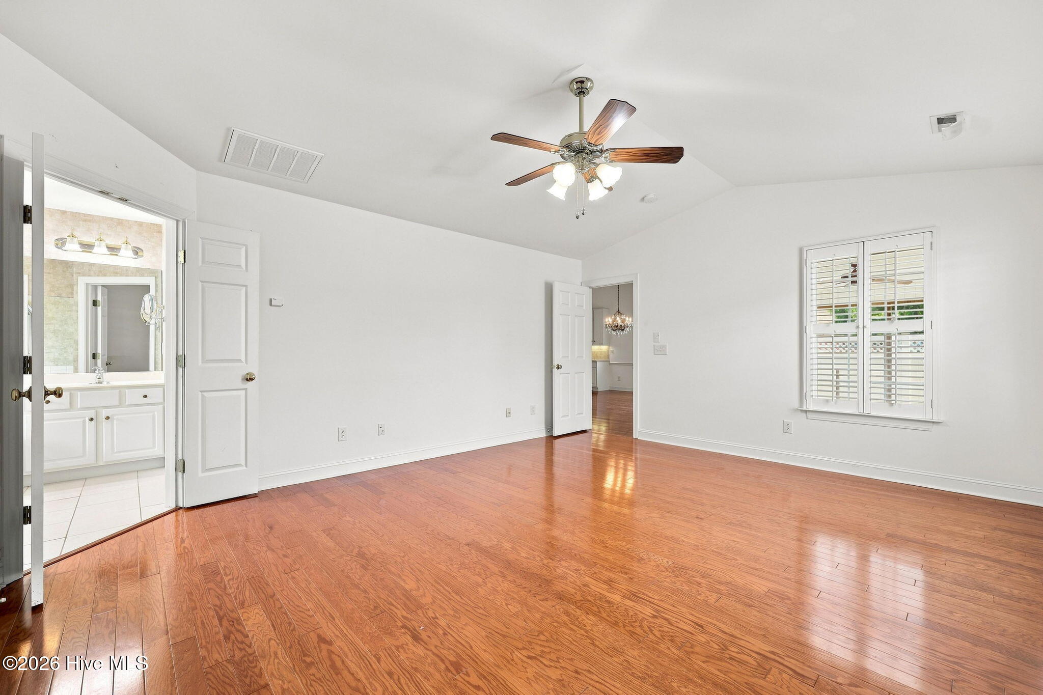 3408 Honeysuckle Drive Property Photo 21