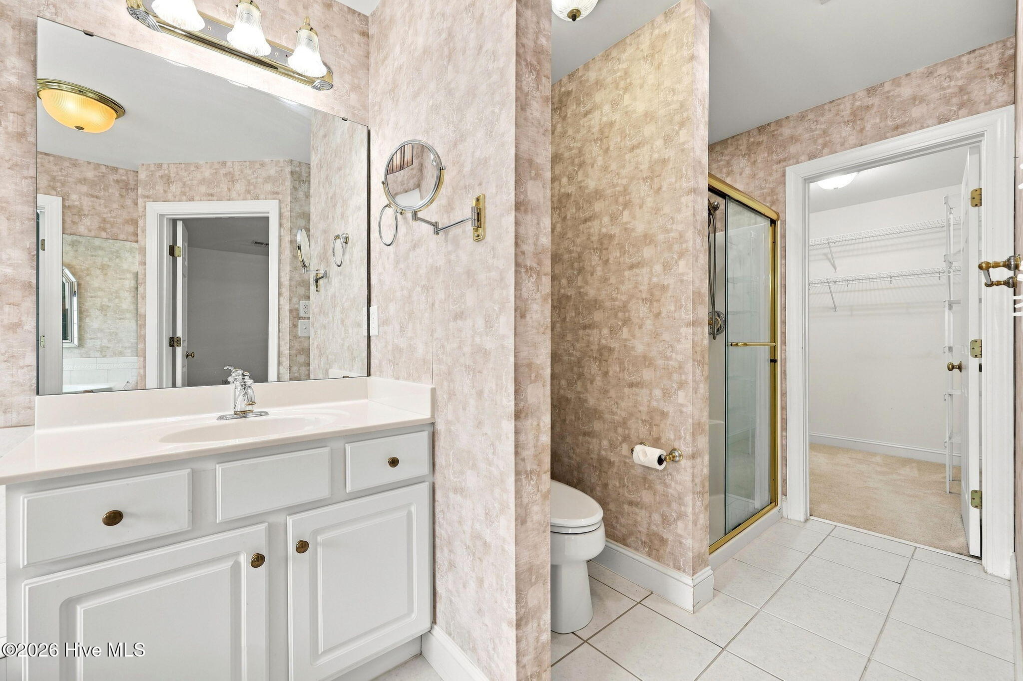 3408 Honeysuckle Drive Property Photo 24