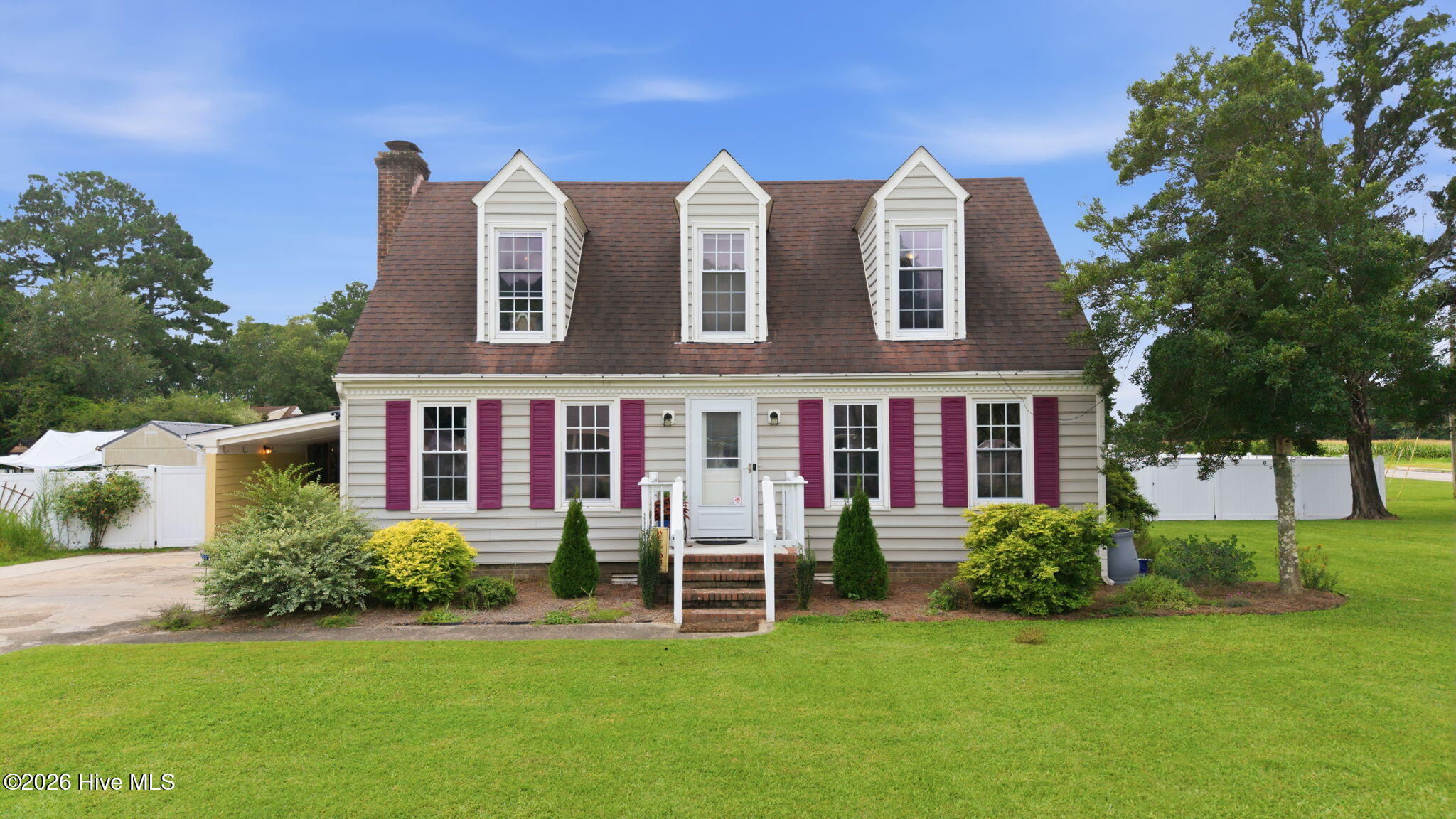 101 Marsh Road Property Photo 1