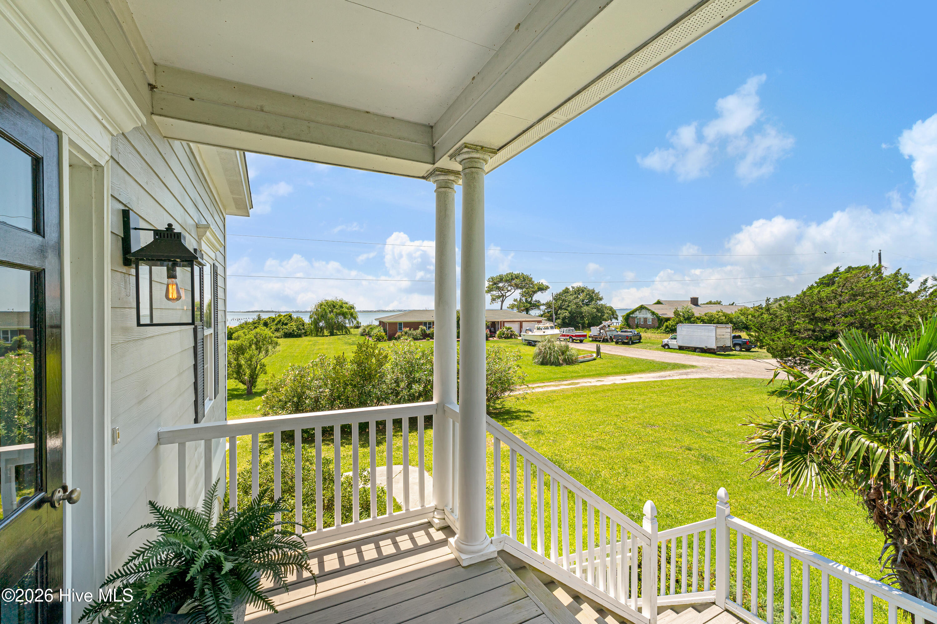 255 Oak Road Property Photo 5