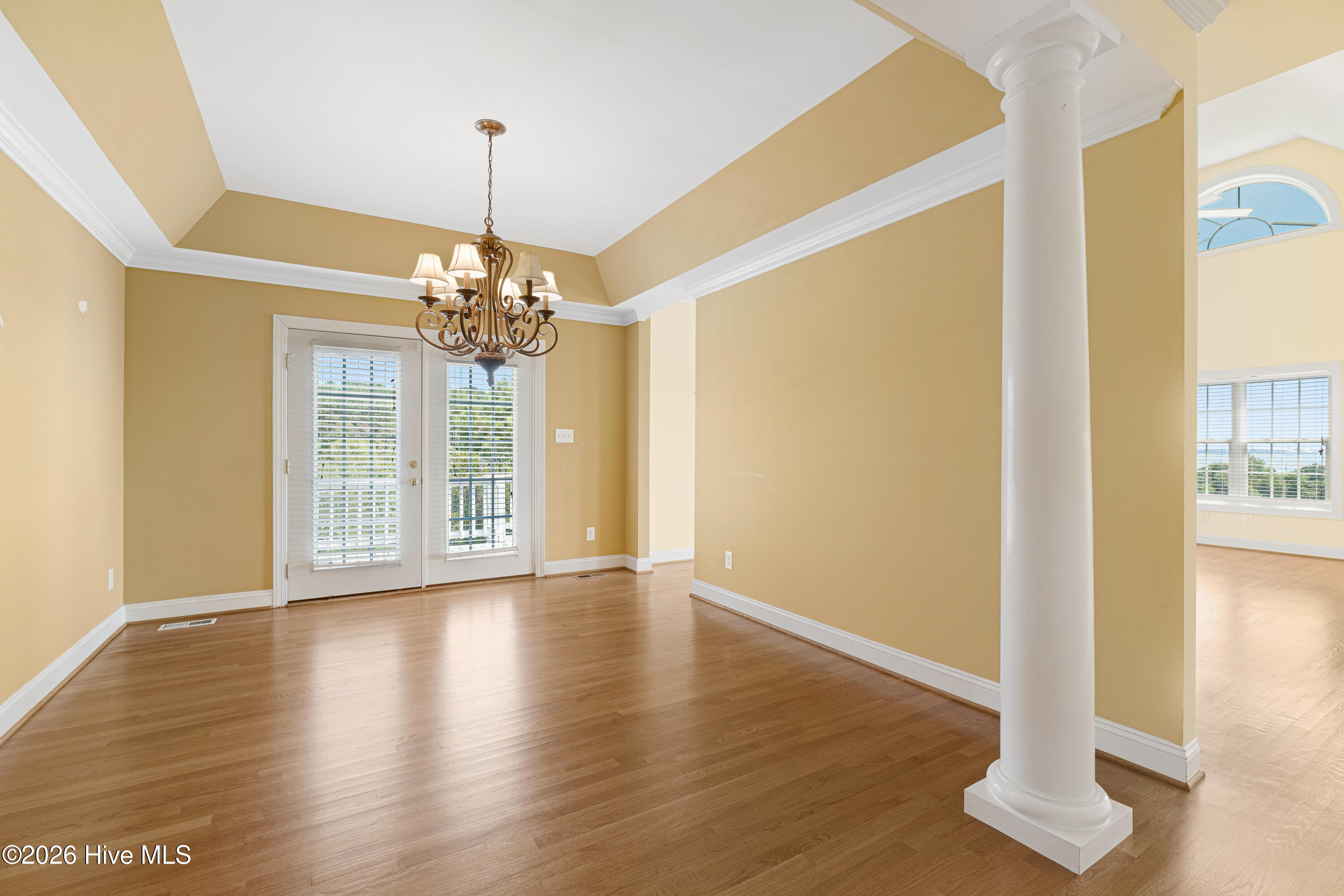 255 Oak Road Property Photo 17