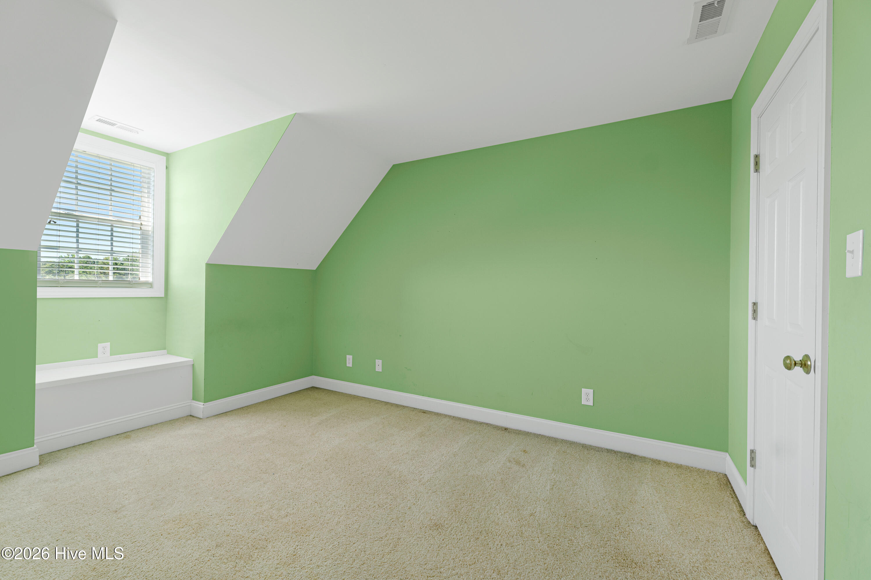 255 Oak Road Property Photo 29