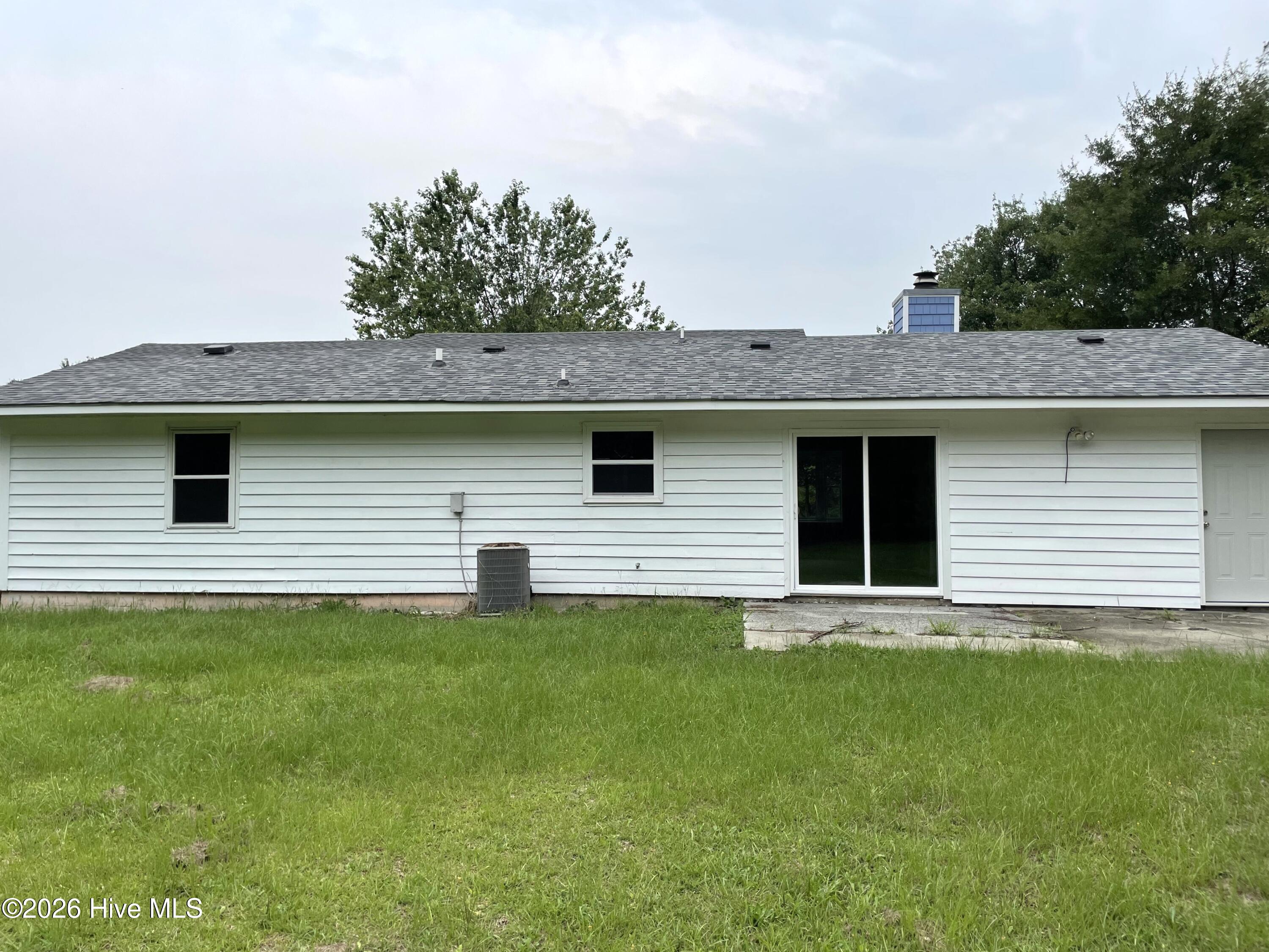 101 Palmetta Drive Property Photo 3