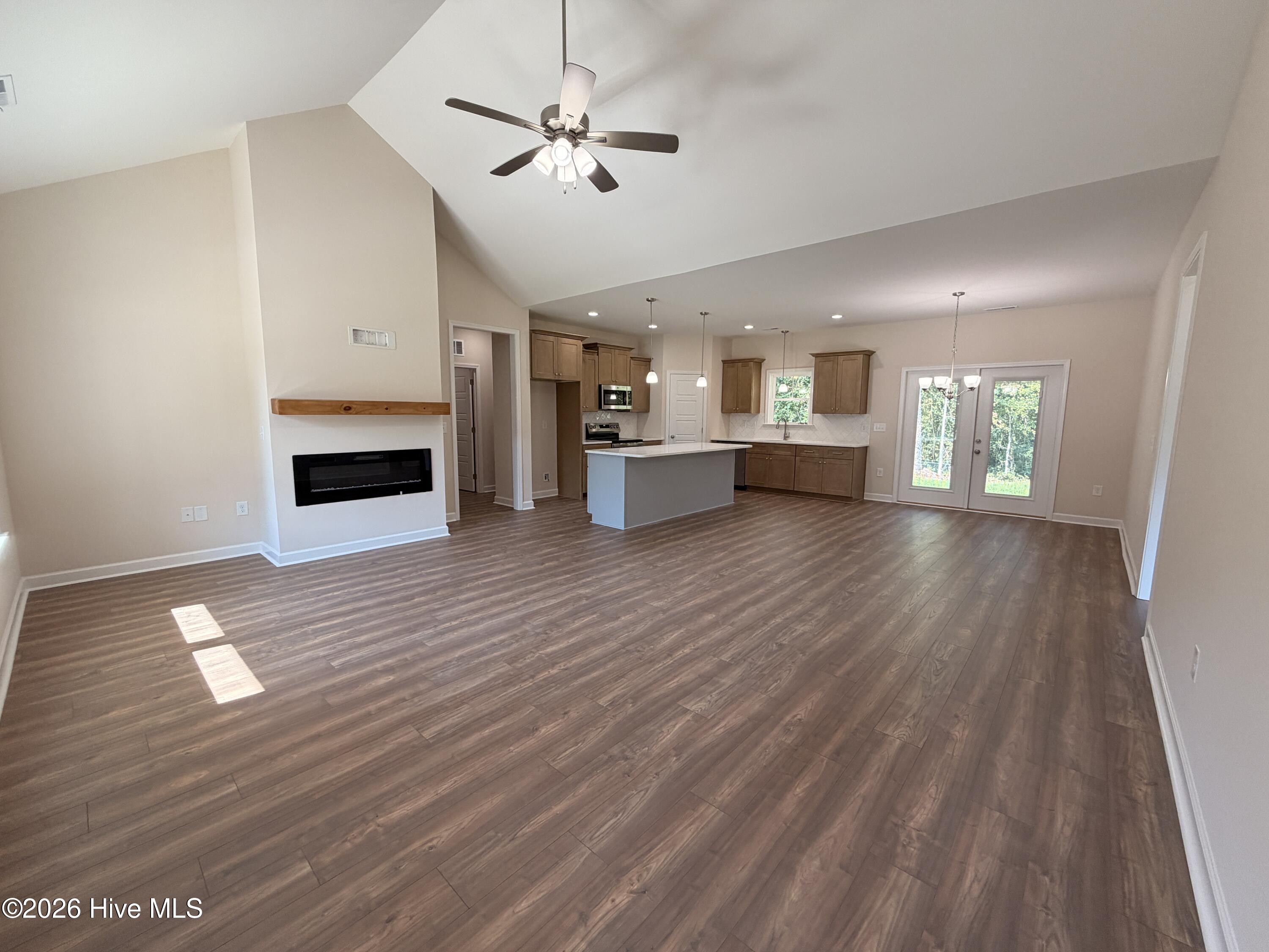 1730 Walnut Run Drive Property Photo 3