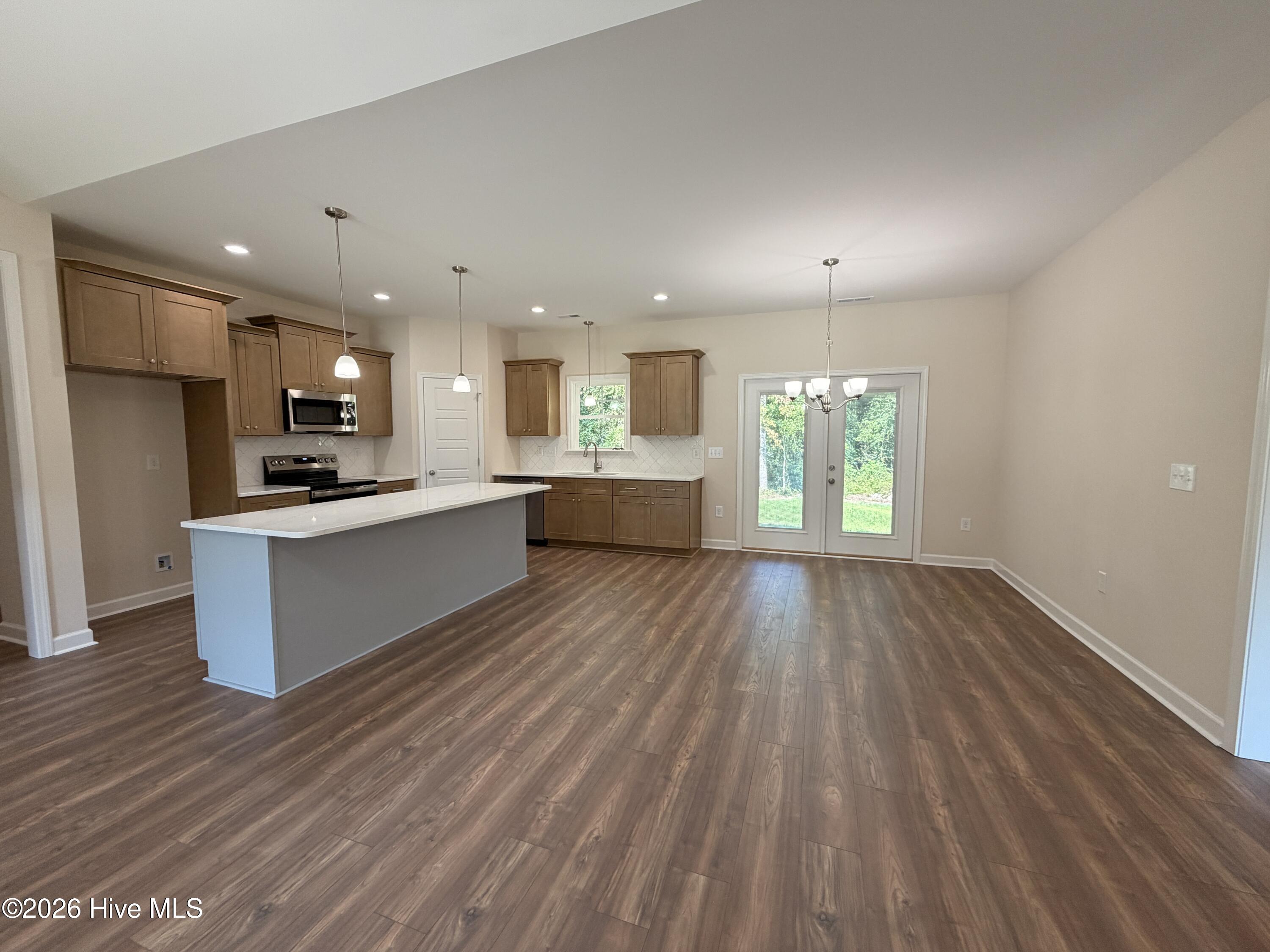 1730 Walnut Run Drive Property Photo 6